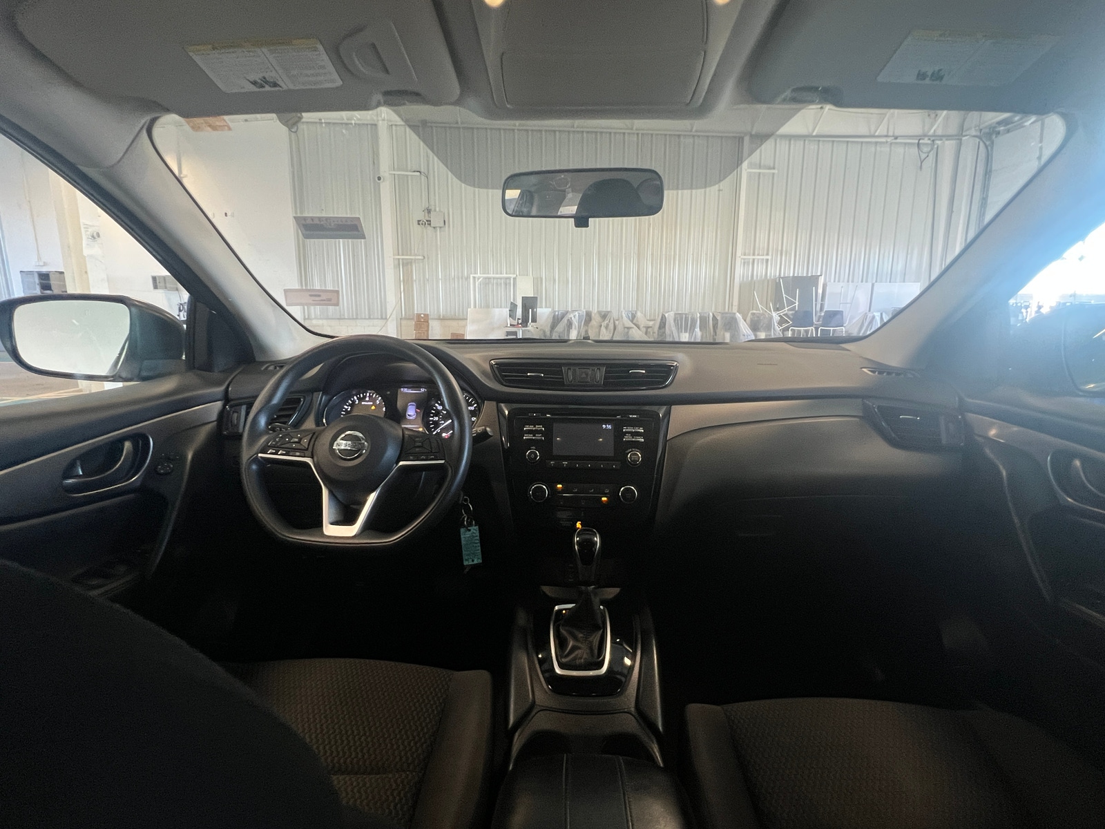 Thumbnail: 2017 Nissan Rogue Sport - 3