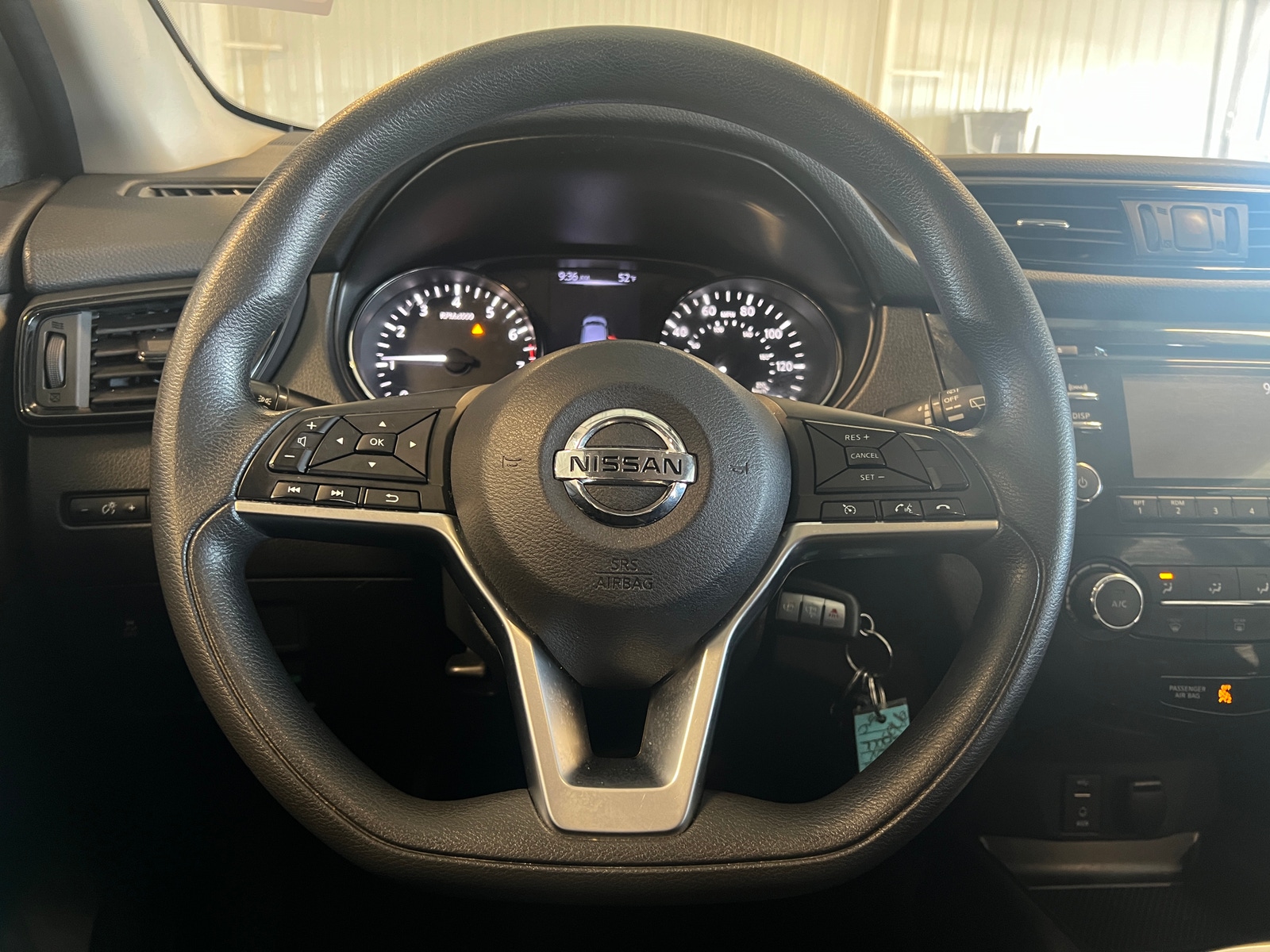 Thumbnail: 2017 Nissan Rogue Sport - 5