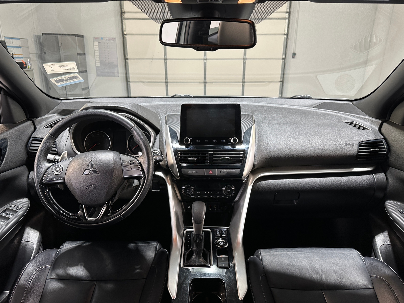 Thumbnail: 2022 Mitsubishi Eclipse Cross - 2