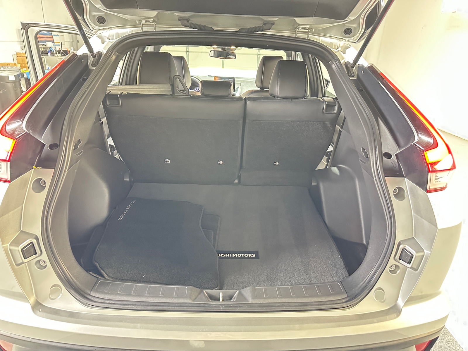 Thumbnail: 2022 Mitsubishi Eclipse Cross - 6