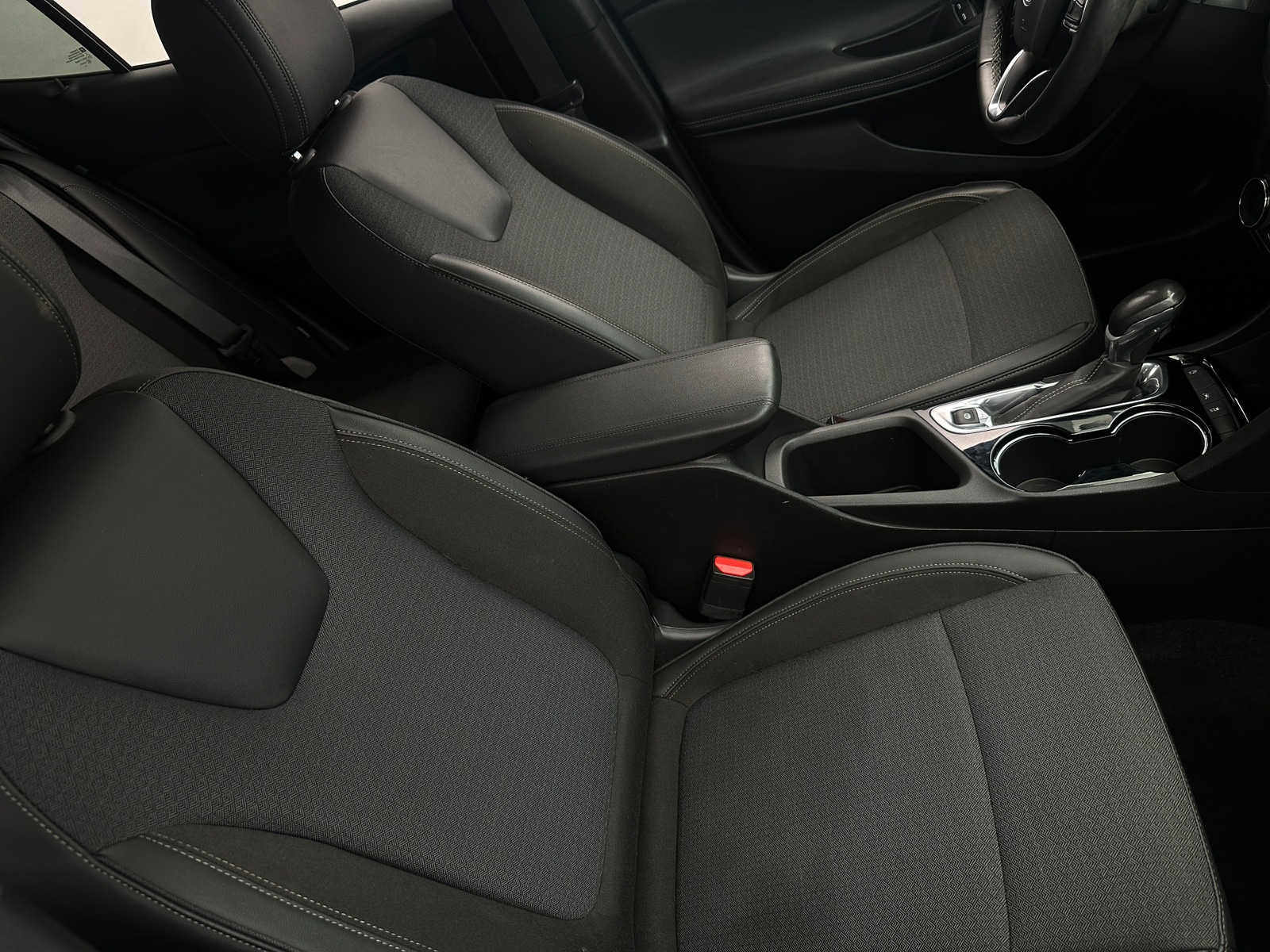 Thumbnail: 2020 Buick Encore GX - 2