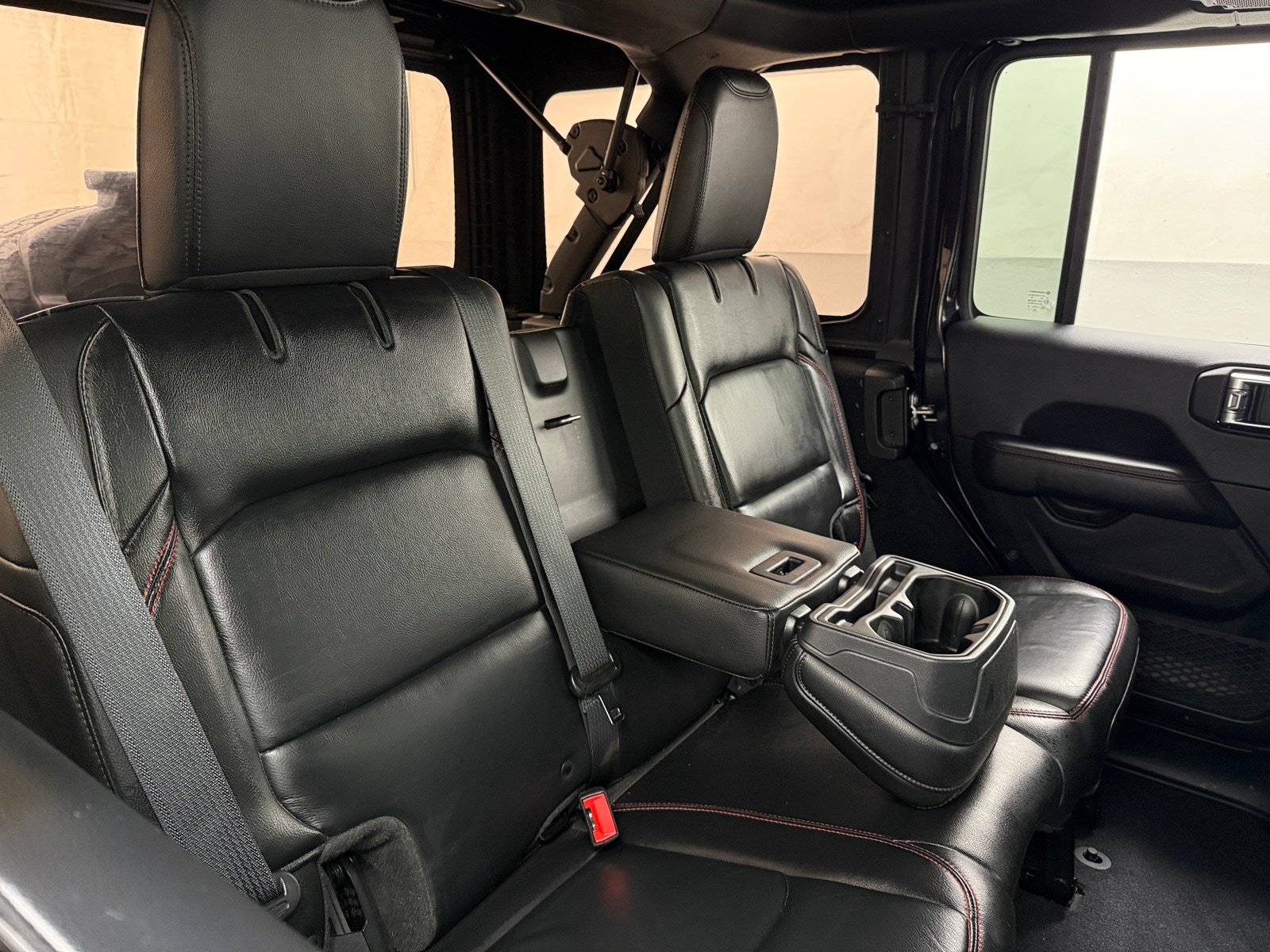 Thumbnail: 2018 Jeep Wrangler - 6