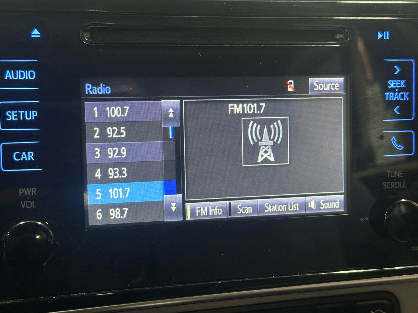 Thumbnail: 2017 Toyota Corolla - 4