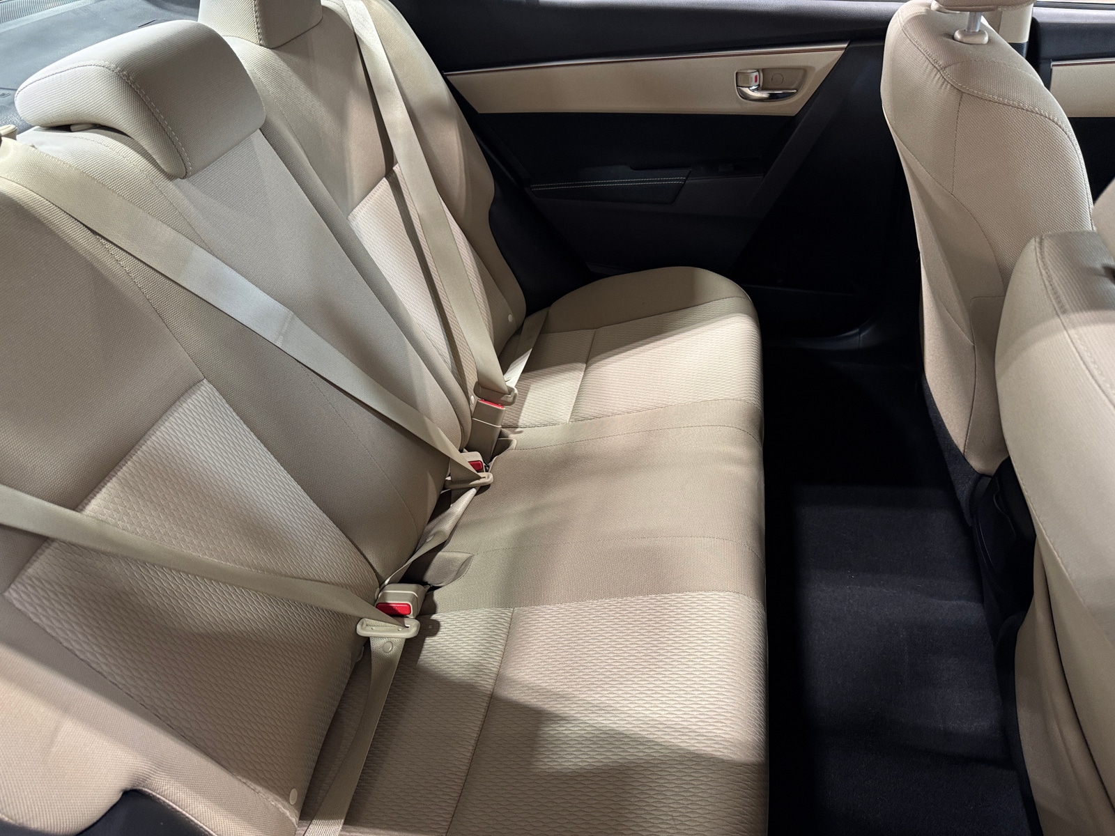 Thumbnail: 2014 Toyota Corolla - 6