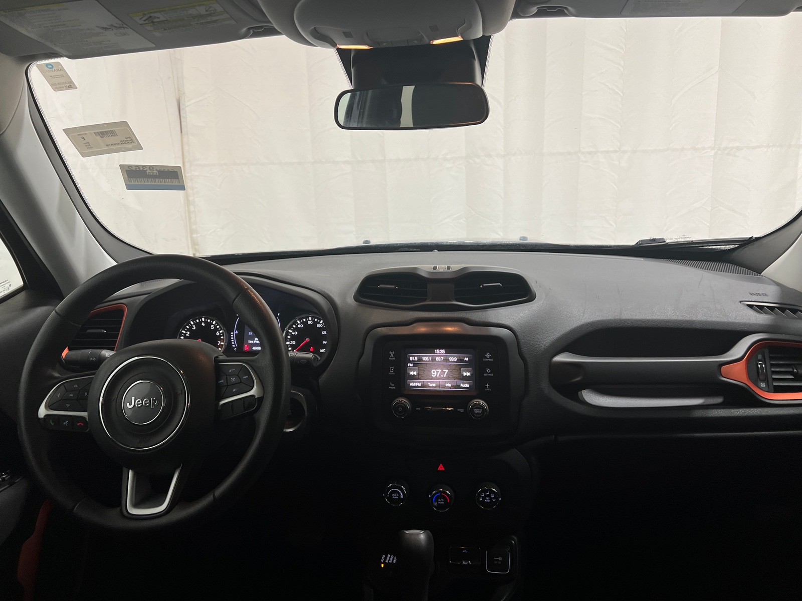 Thumbnail: 2019 Jeep Renegade - 3