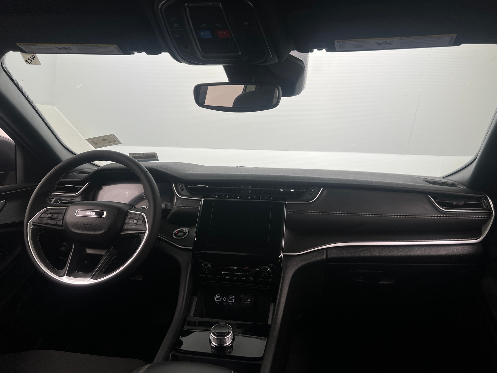 Thumbnail: 2024 Jeep Grand Cherokee - 3