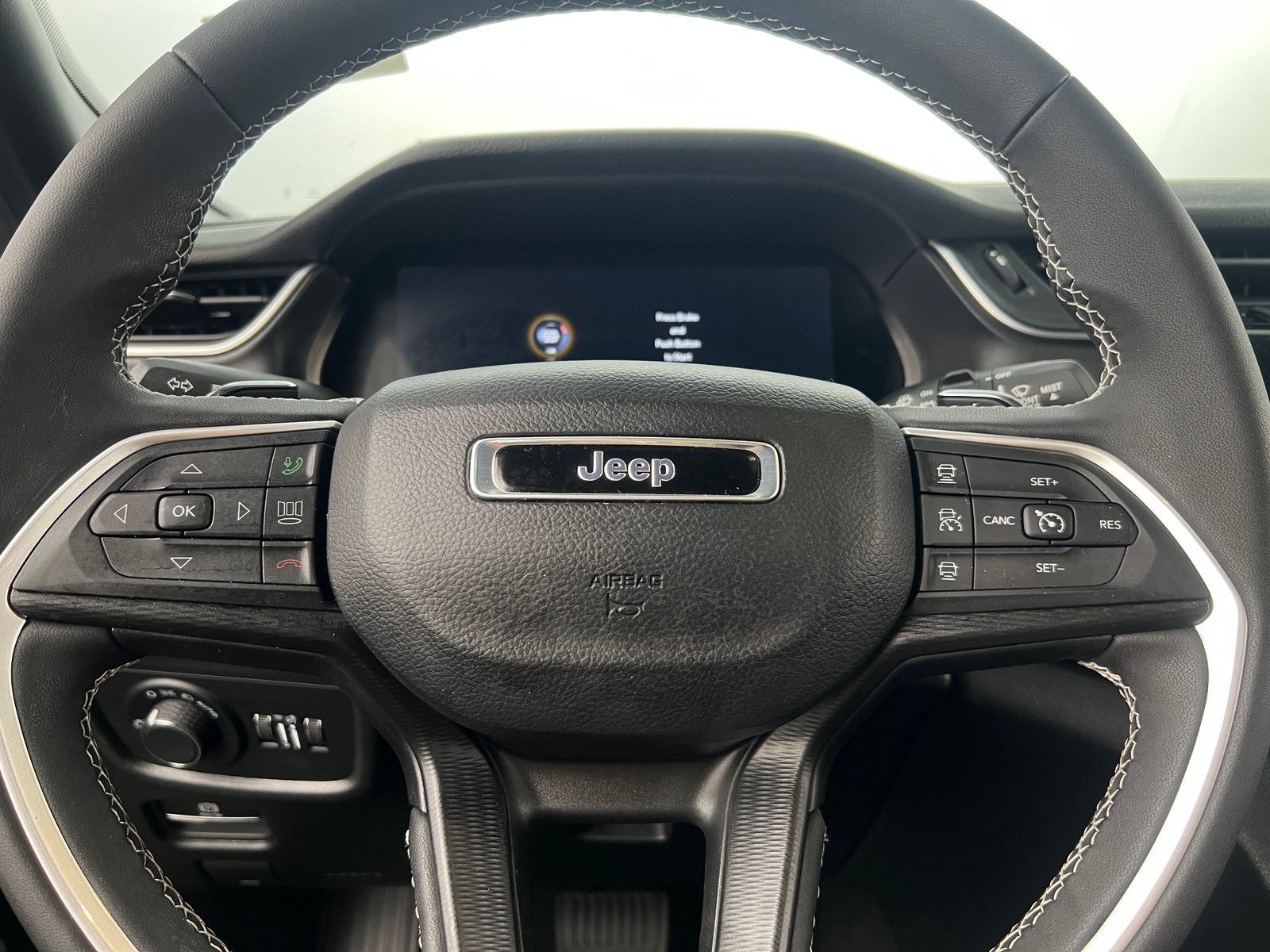 Thumbnail: 2024 Jeep Grand Cherokee - 5