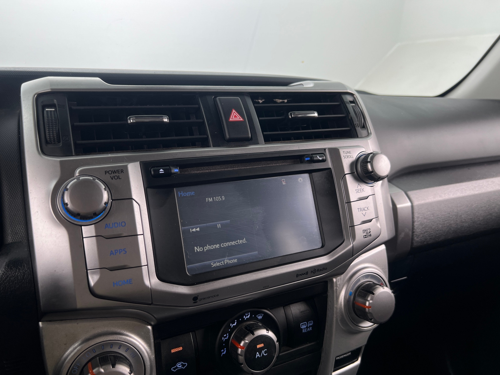 Thumbnail: 2018 Toyota 4Runner - 4