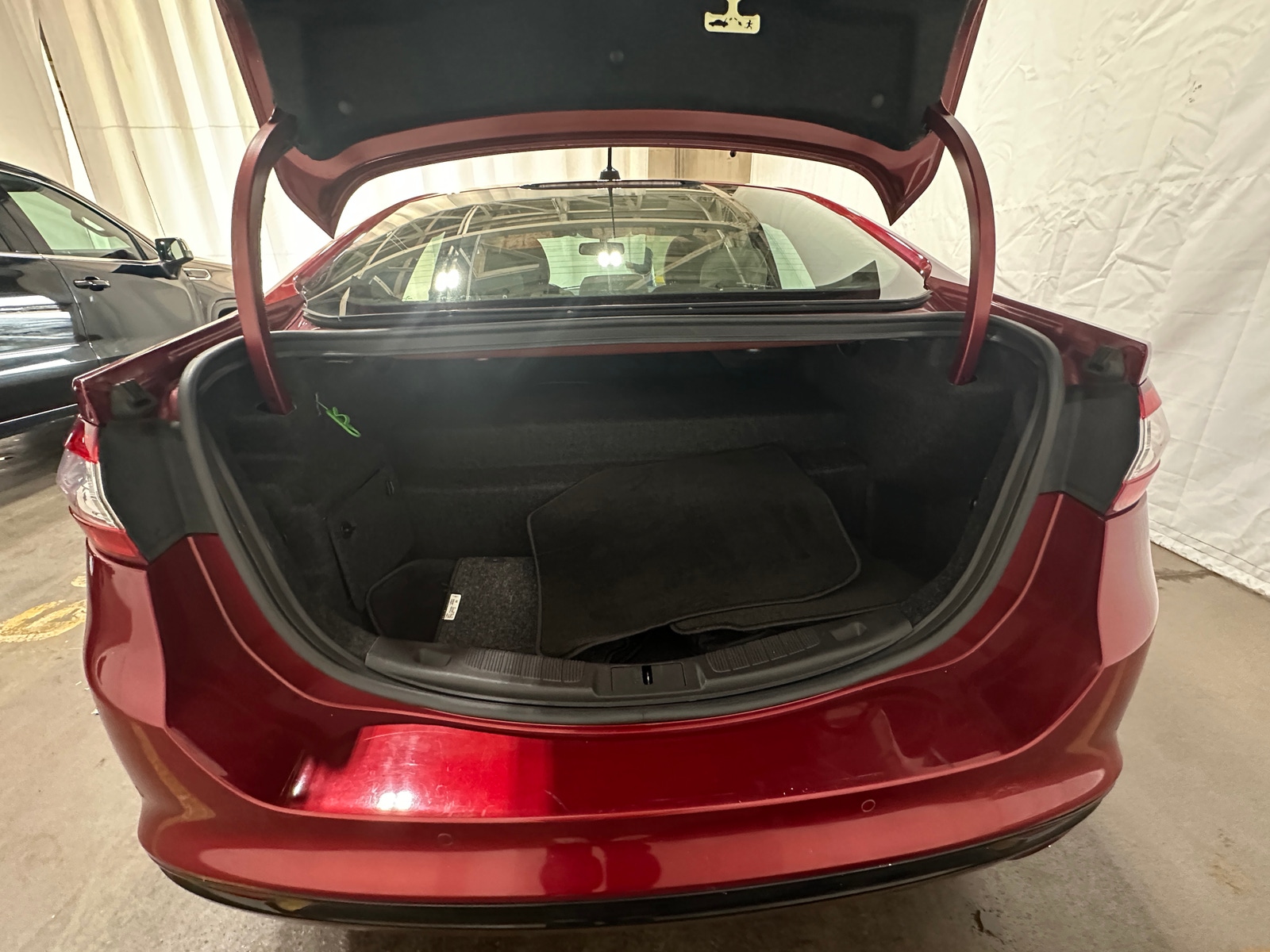 Thumbnail: 2015 Ford Fusion - 6