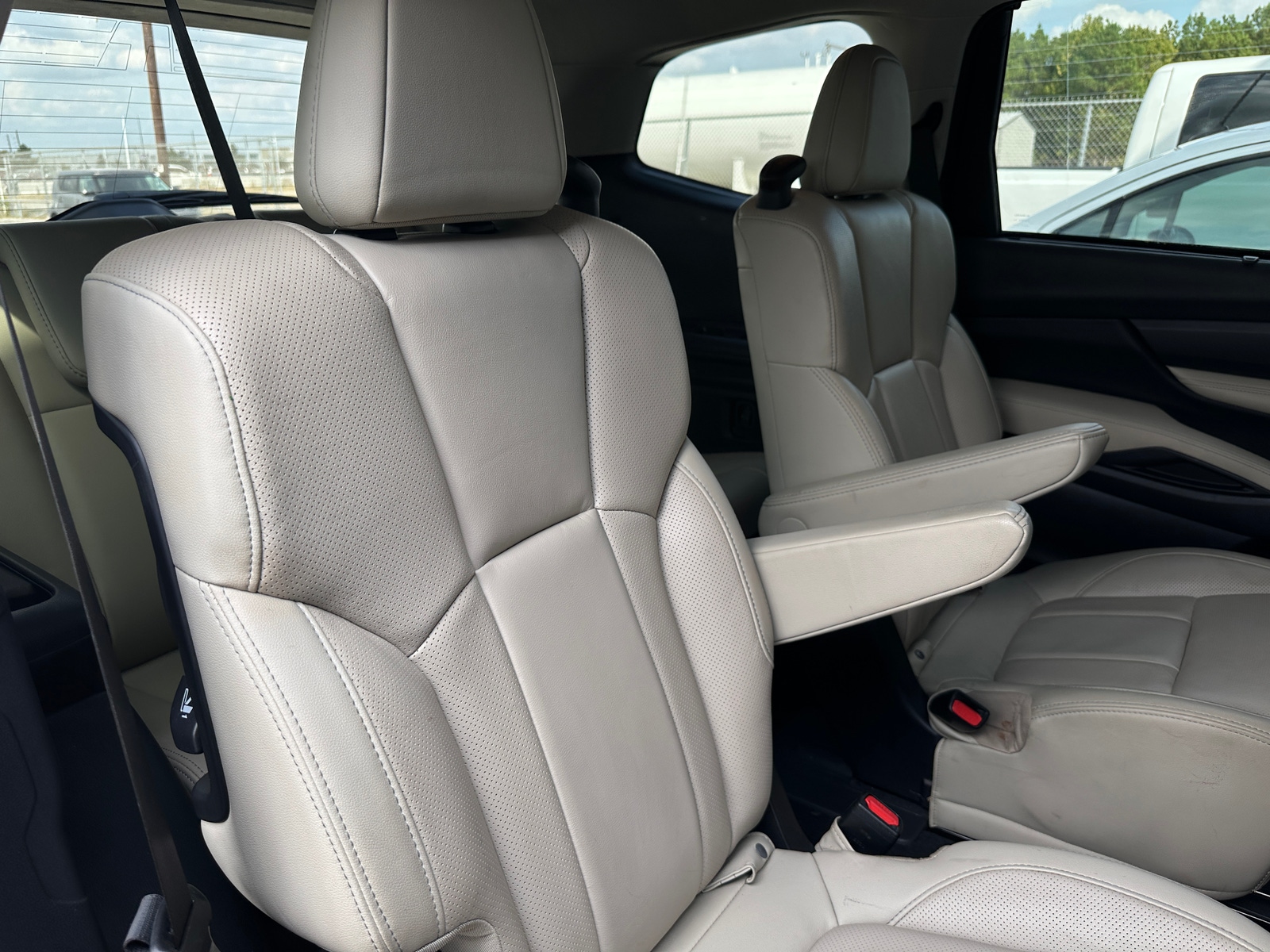 Thumbnail: 2022 Subaru Ascent - 5