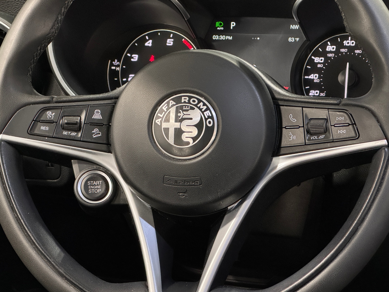 Thumbnail: 2019 Alfa Romeo Stelvio - 4