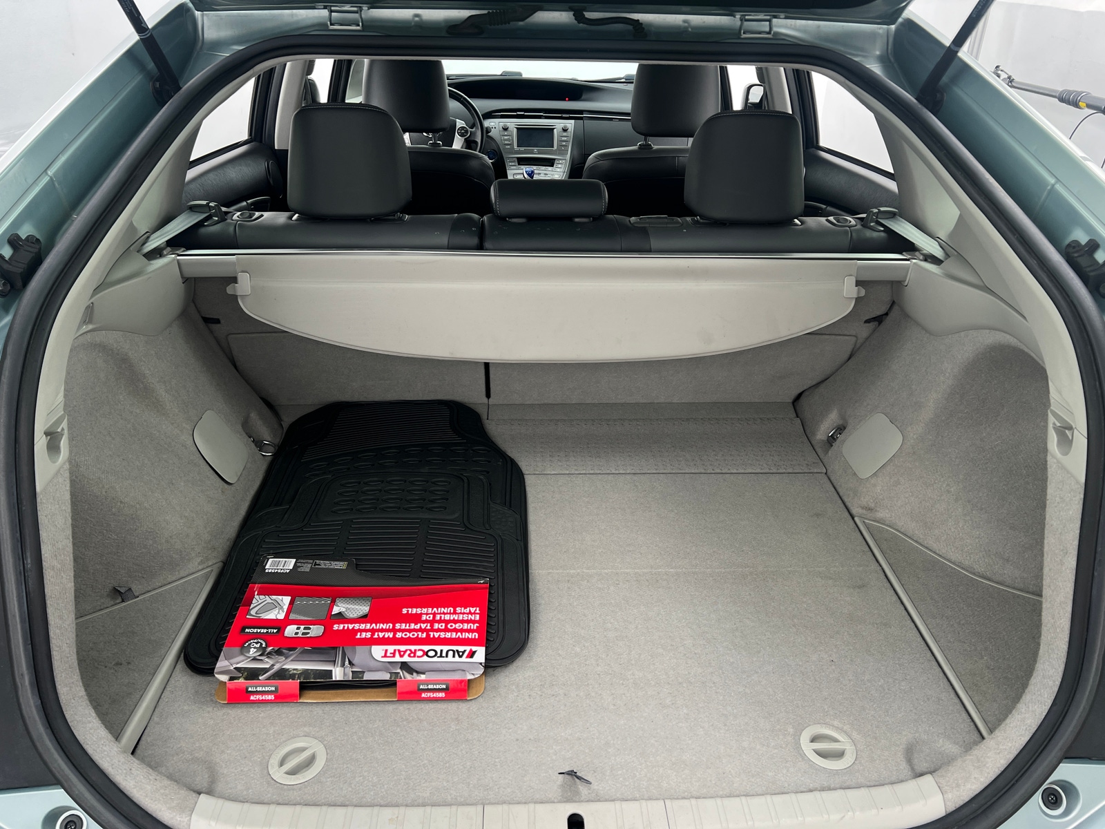 Thumbnail: 2014 Toyota Prius - 7