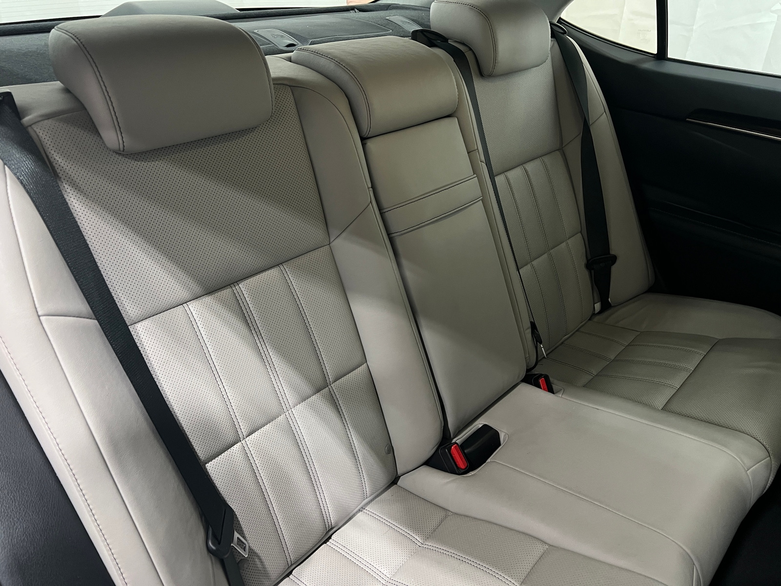 Thumbnail: 2016 Lexus ES - 5