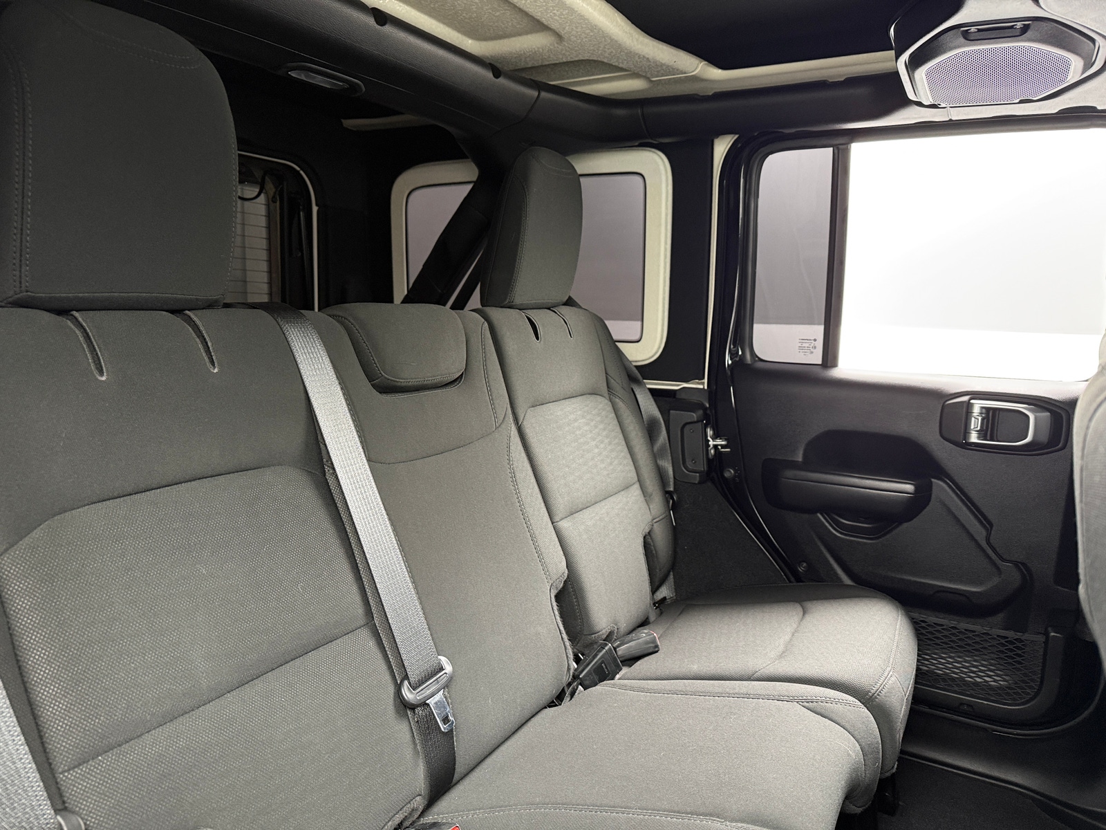 Thumbnail: 2019 Jeep Wrangler - 6