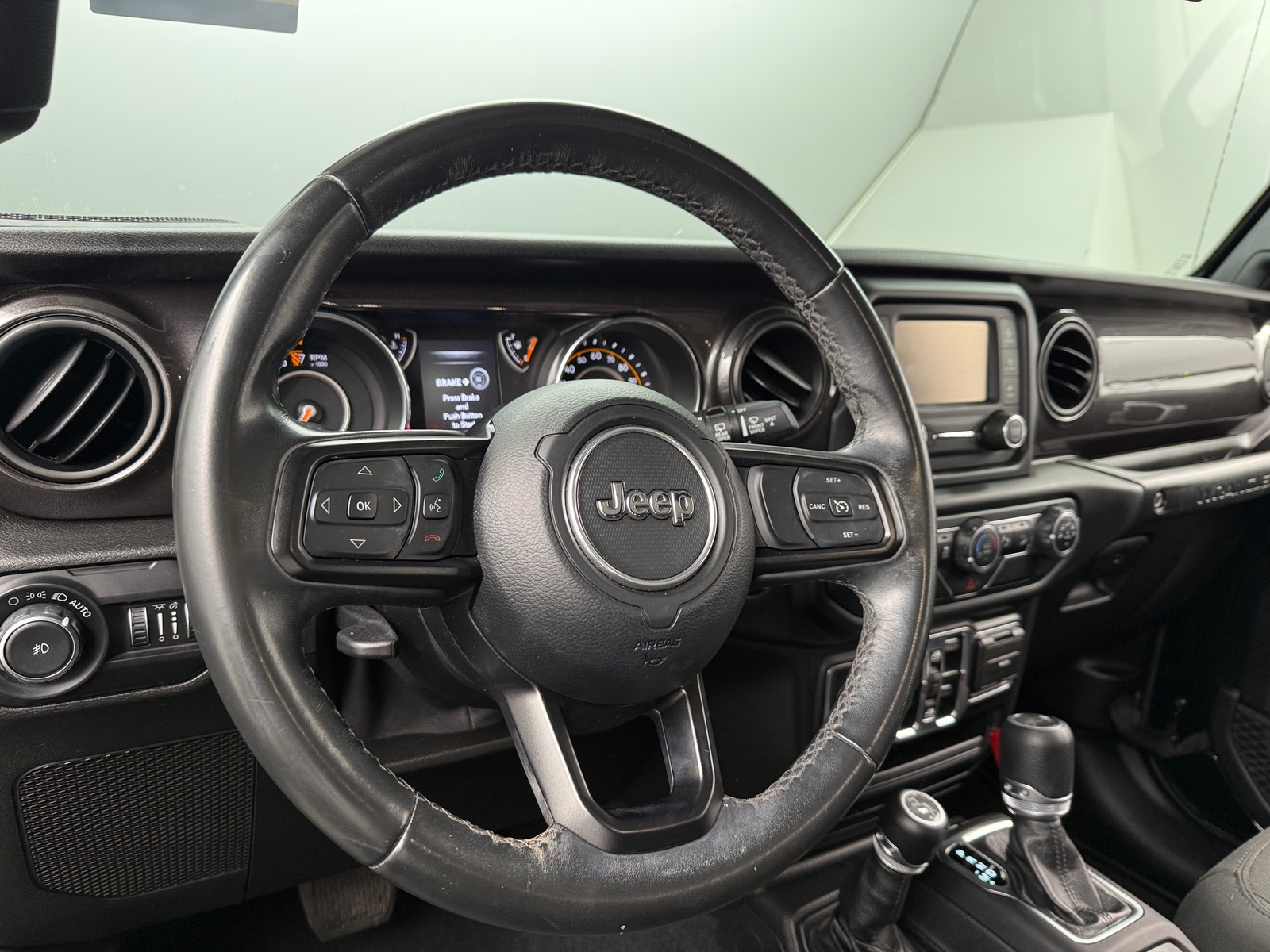 Thumbnail: 2019 Jeep Wrangler - 5