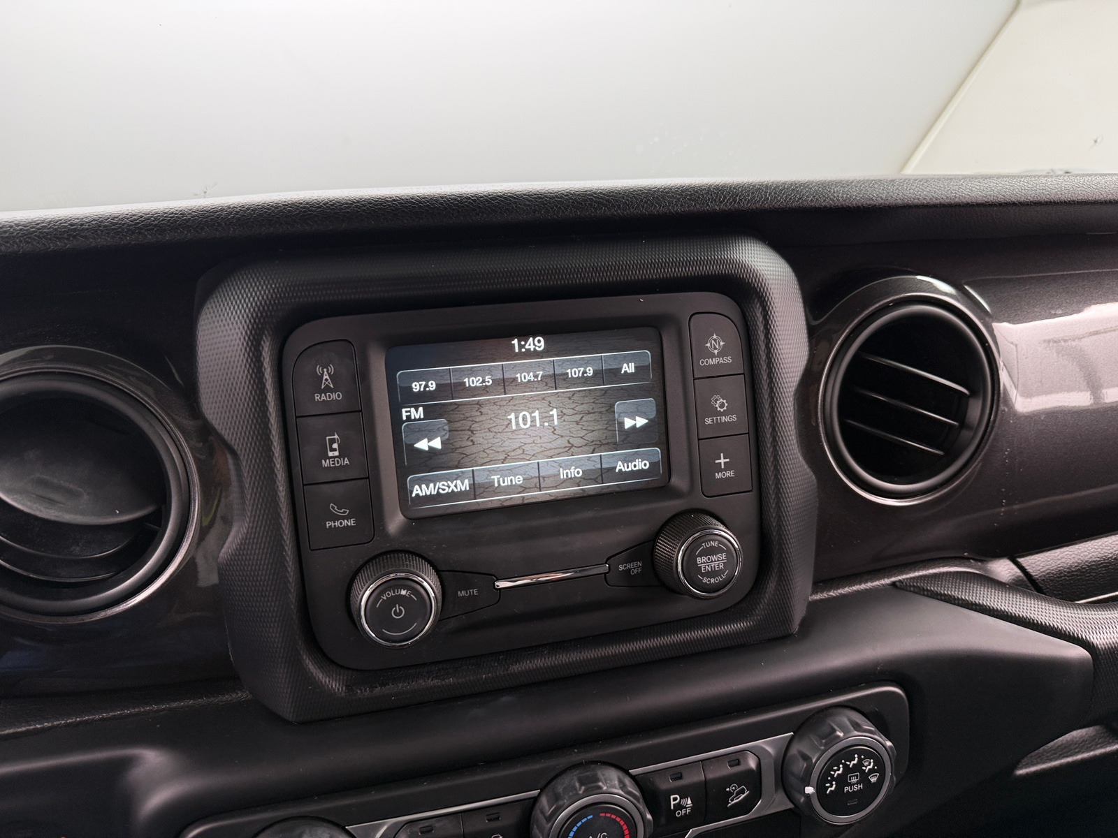 Thumbnail: 2019 Jeep Wrangler - 4