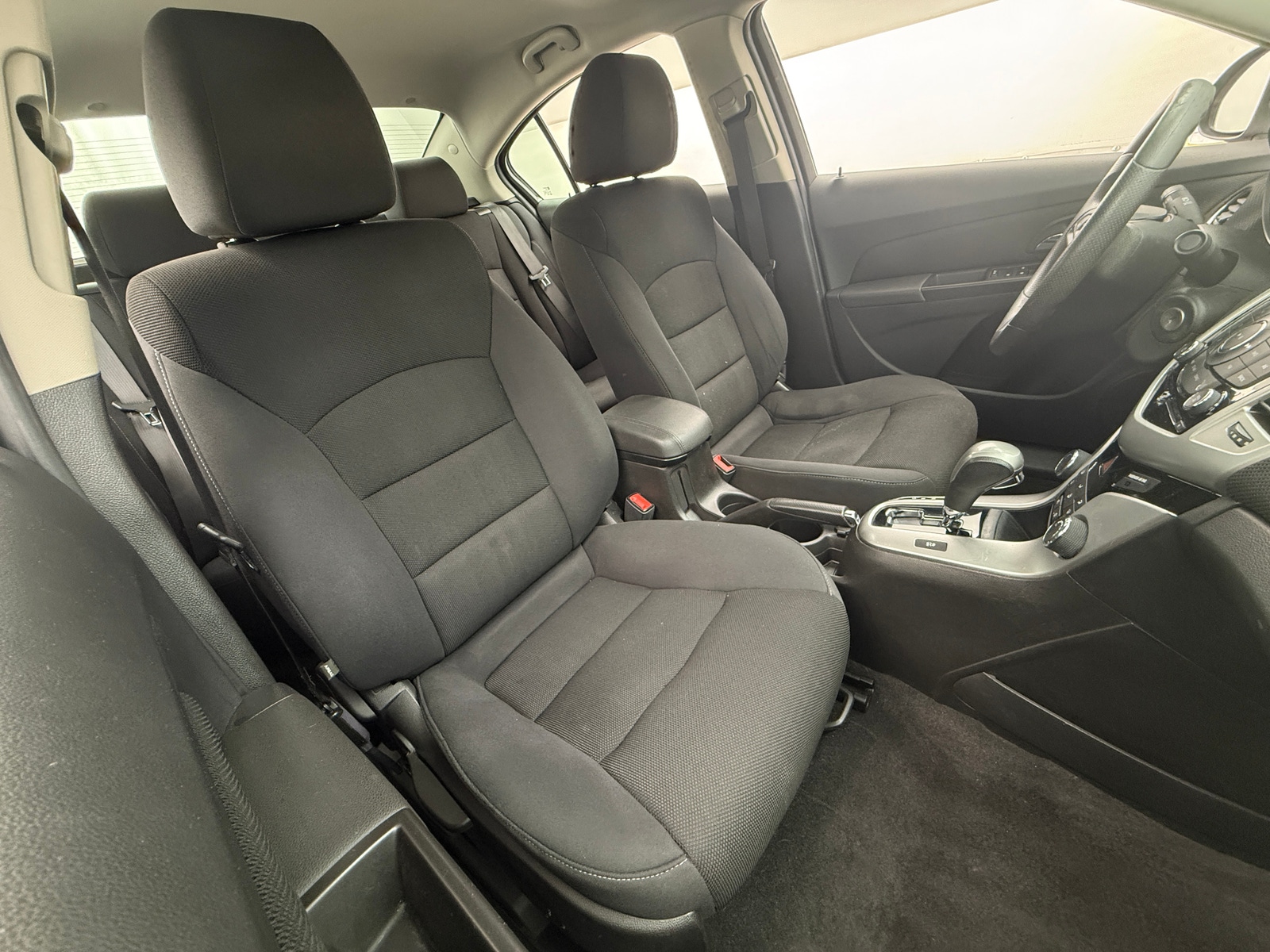 Thumbnail: 2016 Chevrolet Cruze - 2