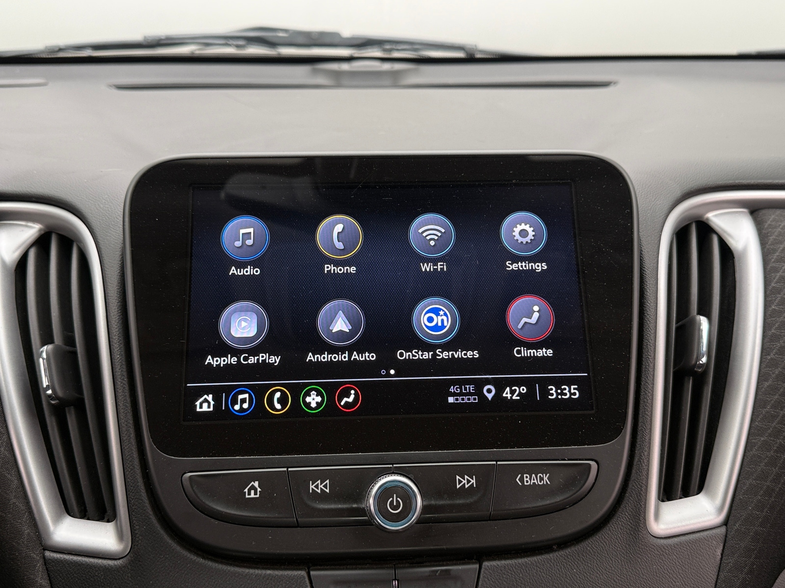 Thumbnail: 2023 Chevrolet Malibu - 4