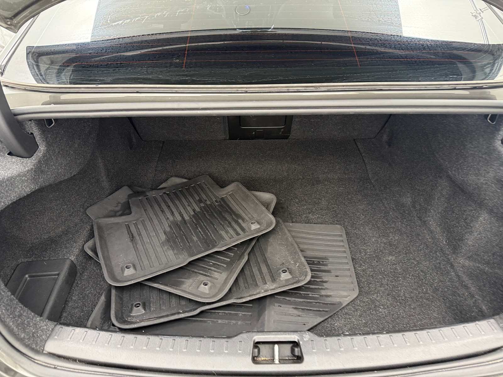 Thumbnail: 2021 Volvo S60 - 6