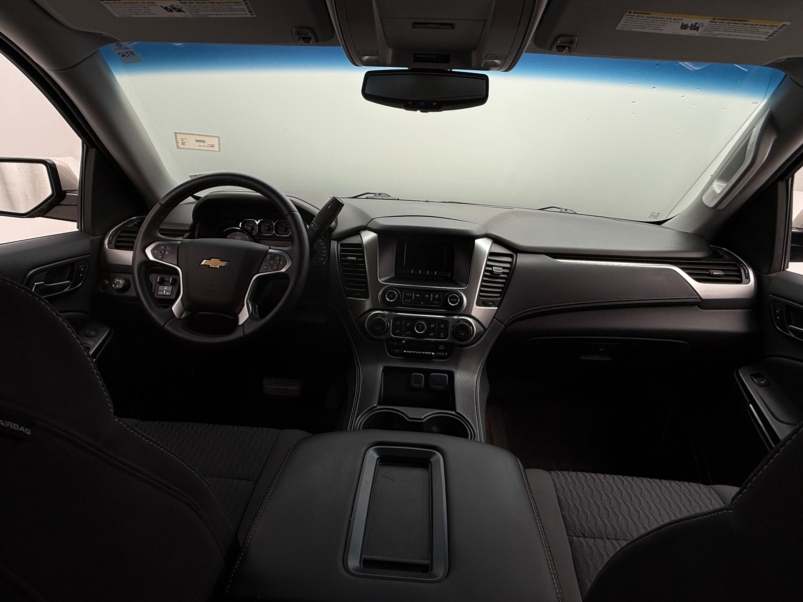 Thumbnail: 2015 Chevrolet Tahoe - 3