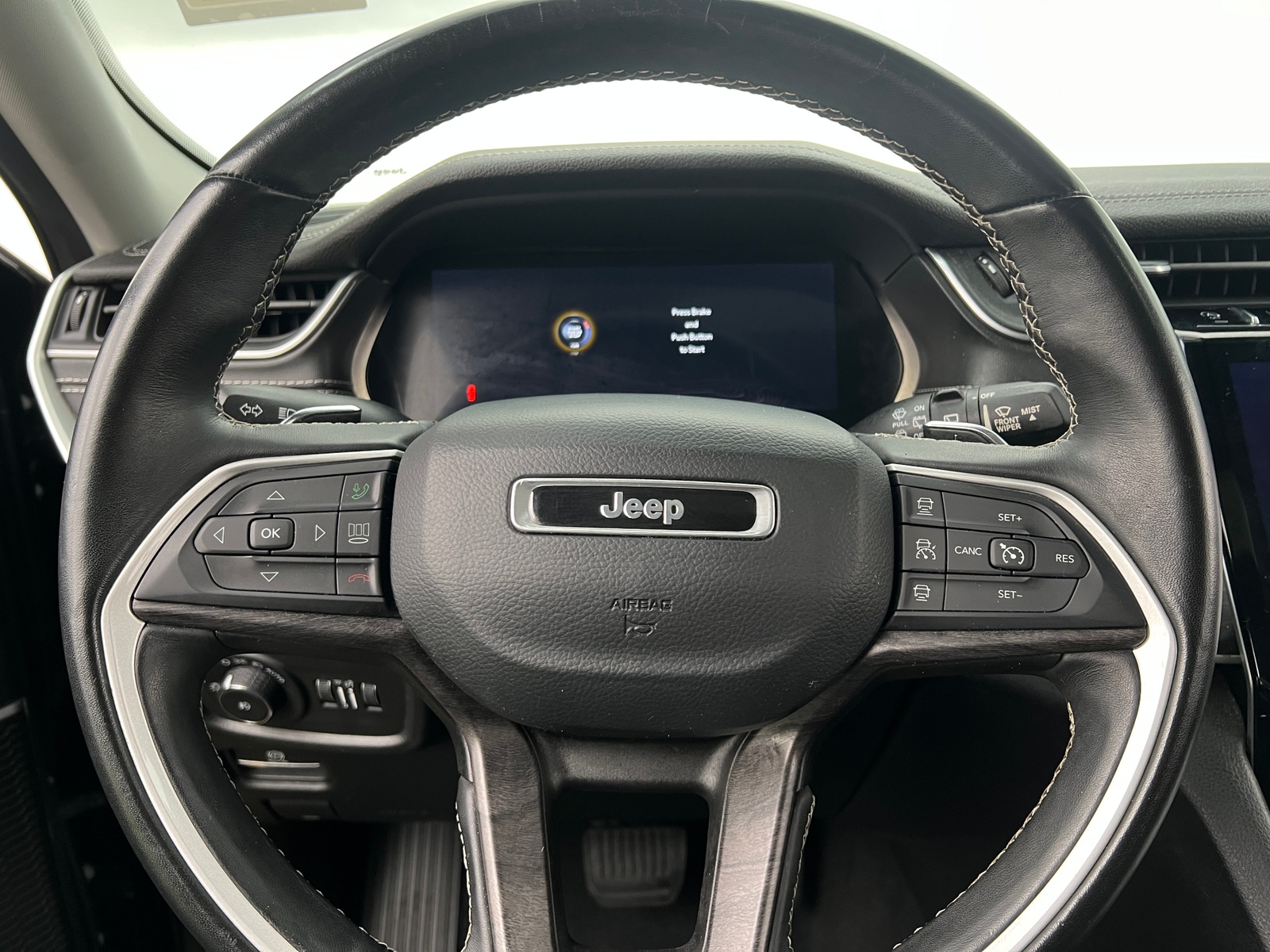 Thumbnail: 2022 Jeep Grand Cherokee - 4