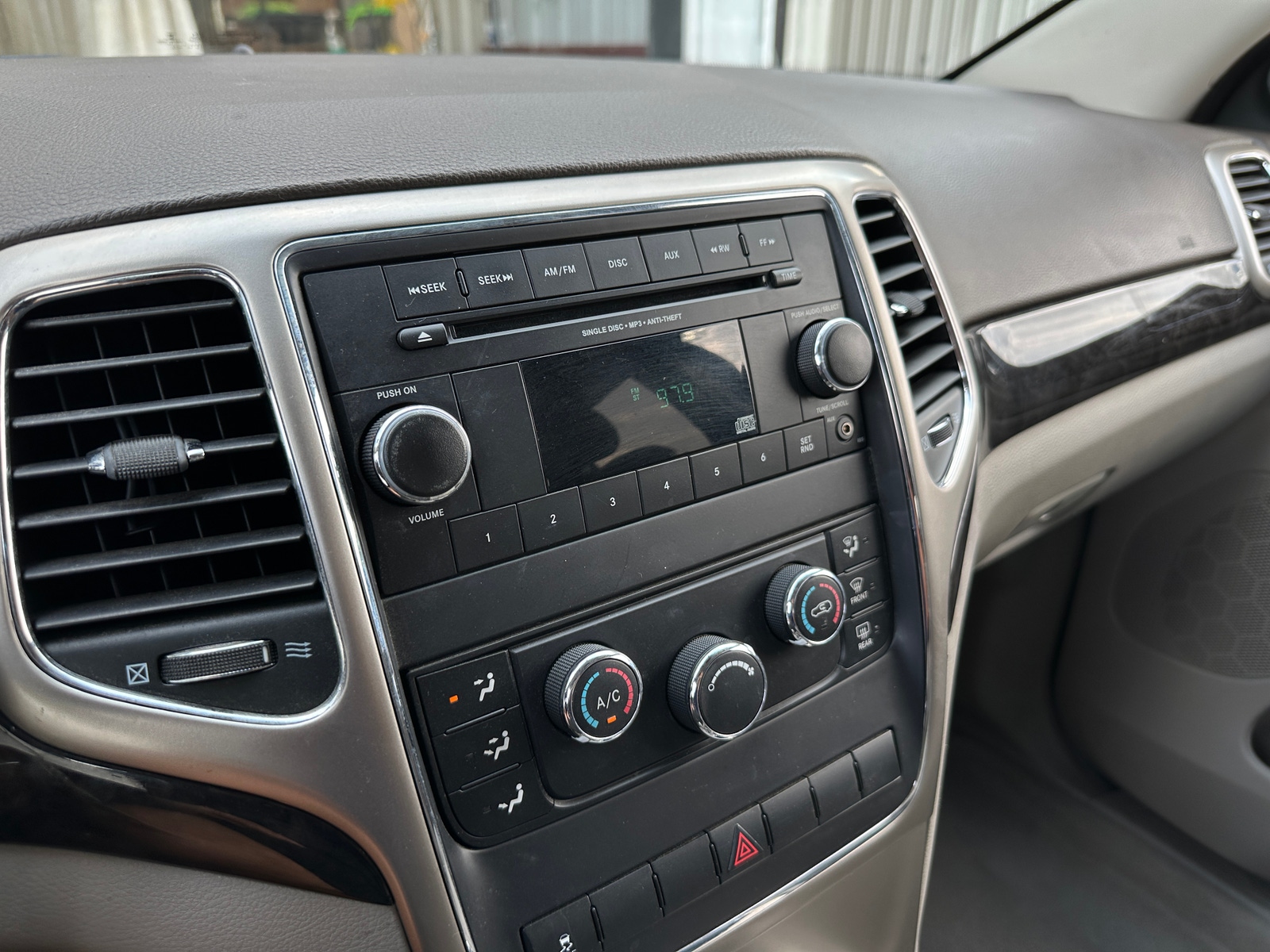 Thumbnail: 2013 Jeep Grand Cherokee - 4