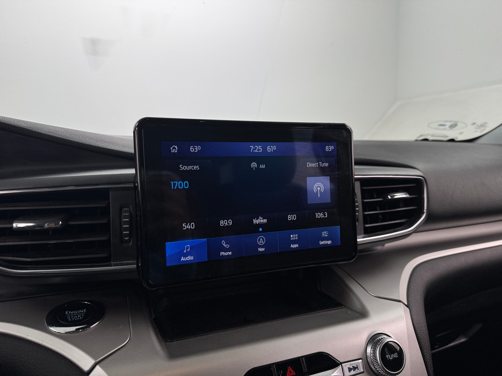 Thumbnail: 2022 Ford Explorer - 3