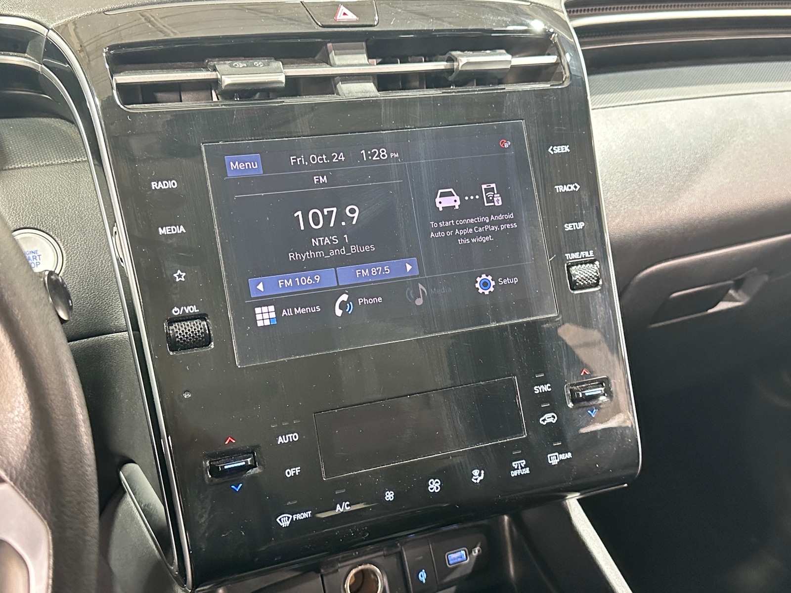 Thumbnail: 2024 Hyundai Tucson - 4