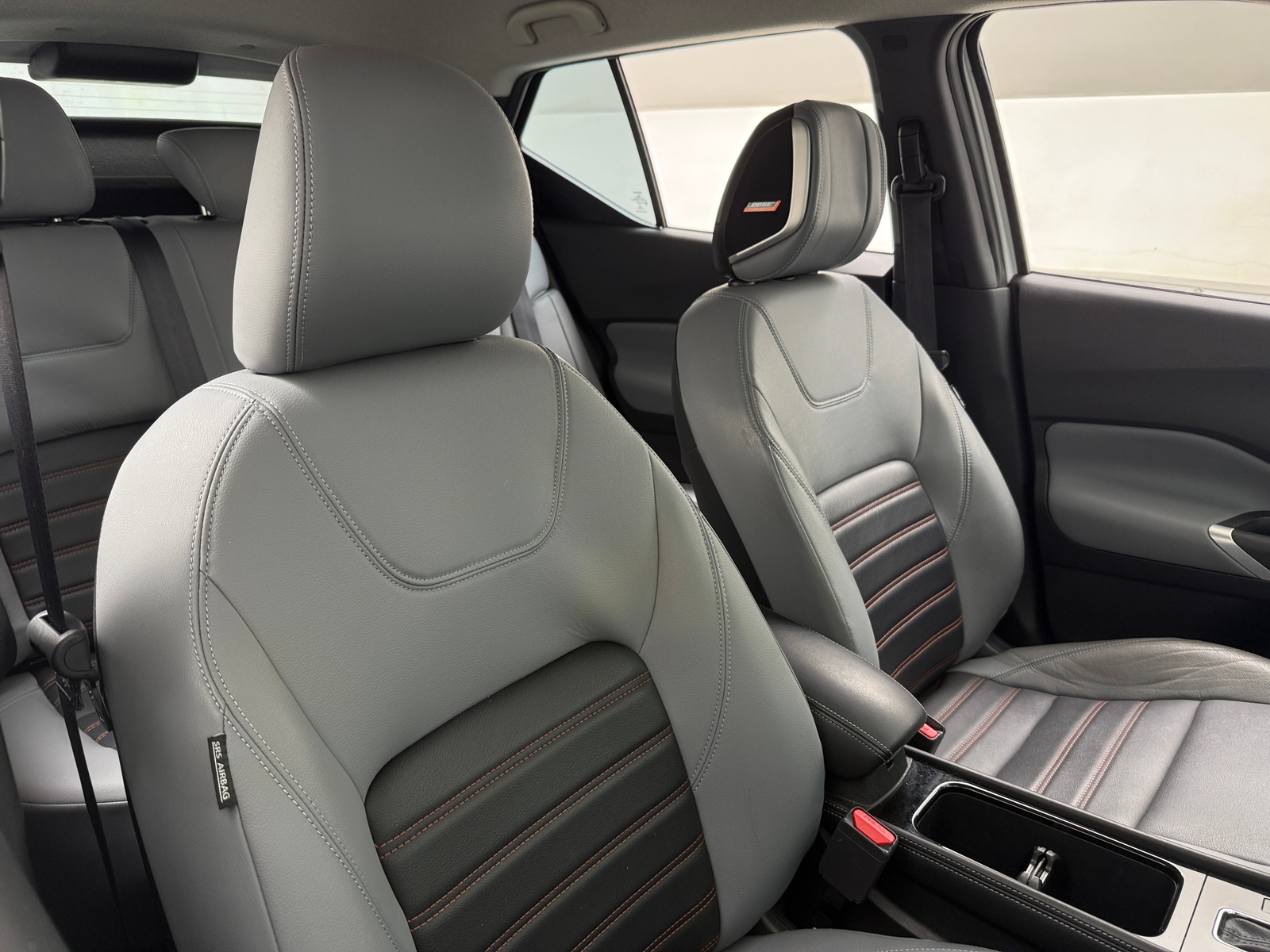 Thumbnail: 2021 Nissan Kicks - 2