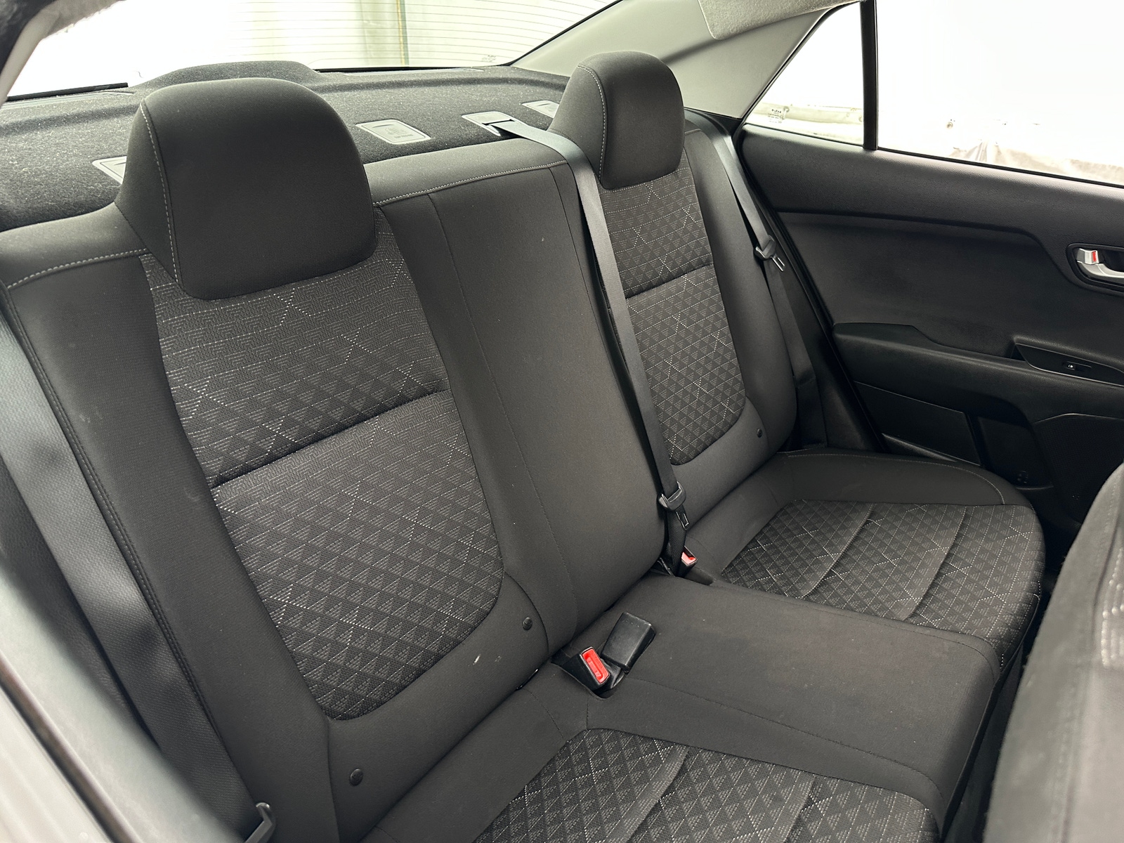 Thumbnail: 2023 Kia Rio - 6