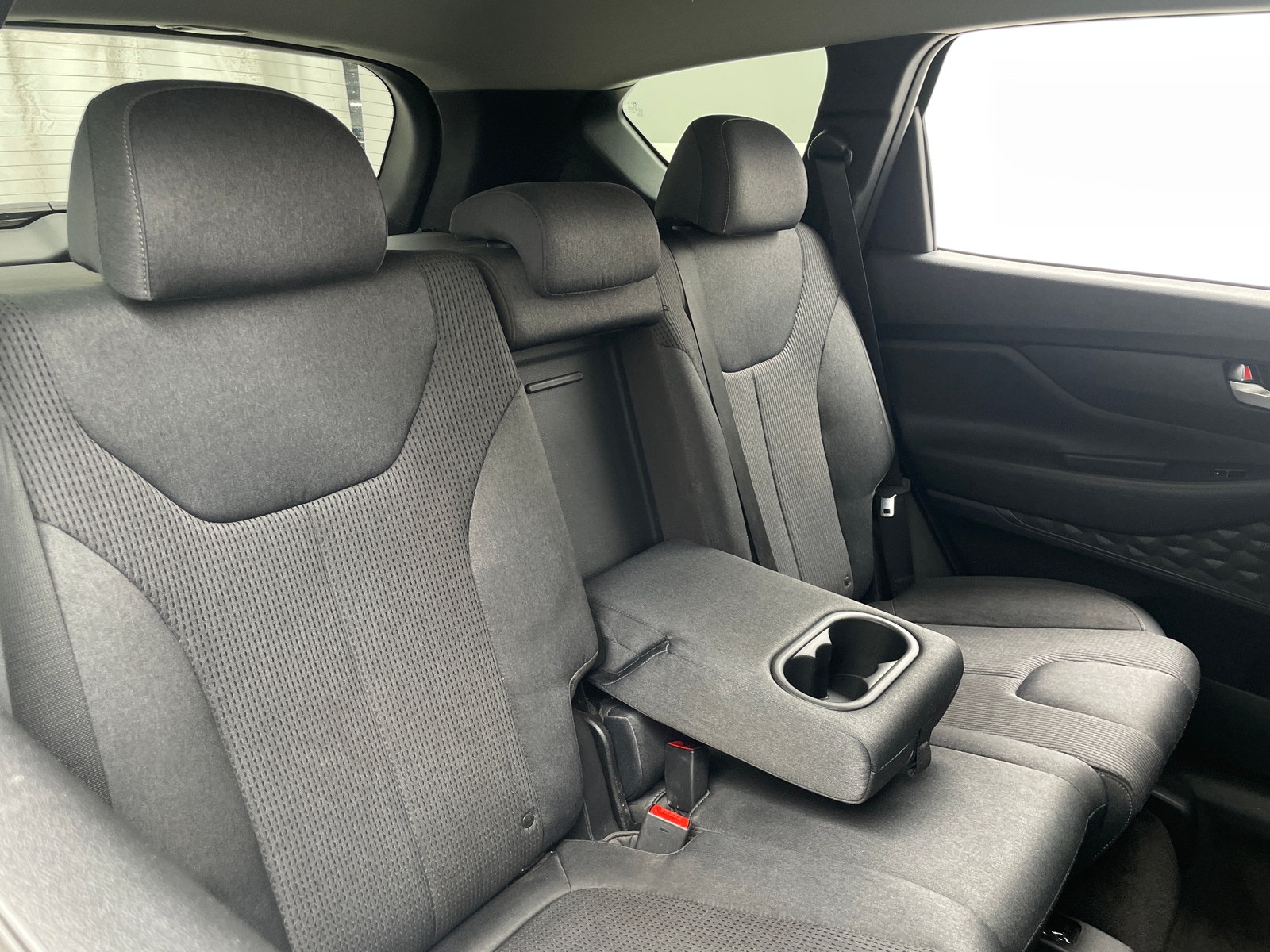 Thumbnail: 2020 Hyundai Santa Fe - 6