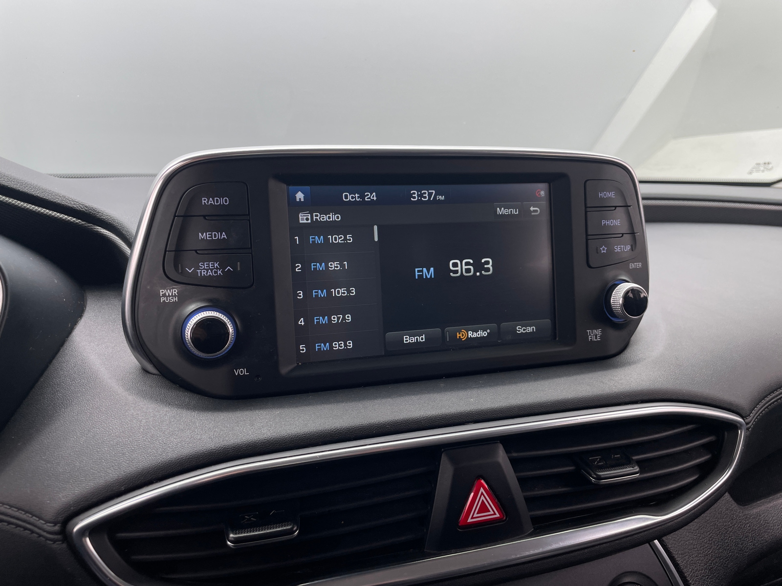 Thumbnail: 2020 Hyundai Santa Fe - 4