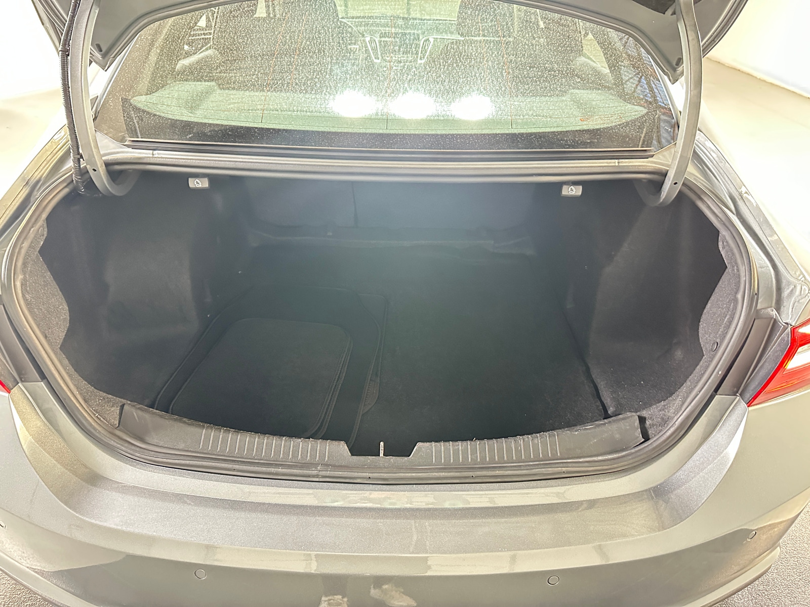 Thumbnail: 2024 Chevrolet Malibu - 7