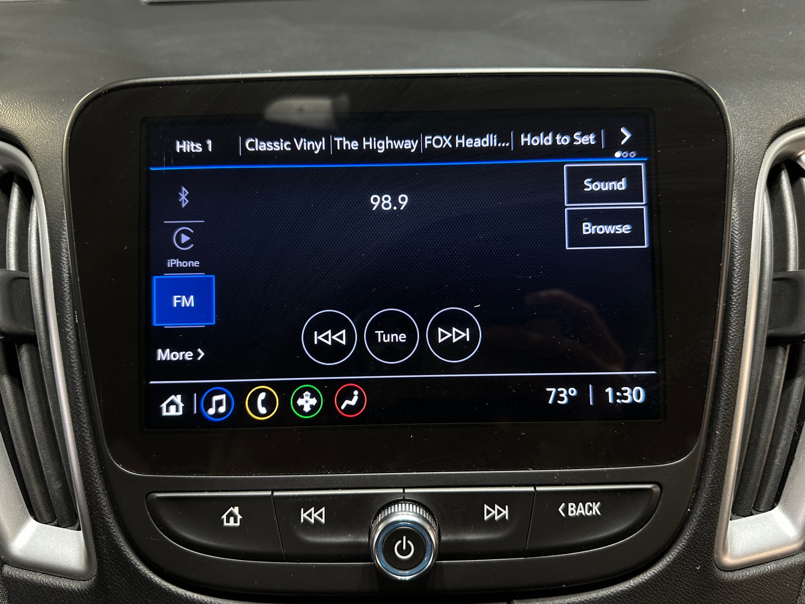 Thumbnail: 2024 Chevrolet Malibu - 4