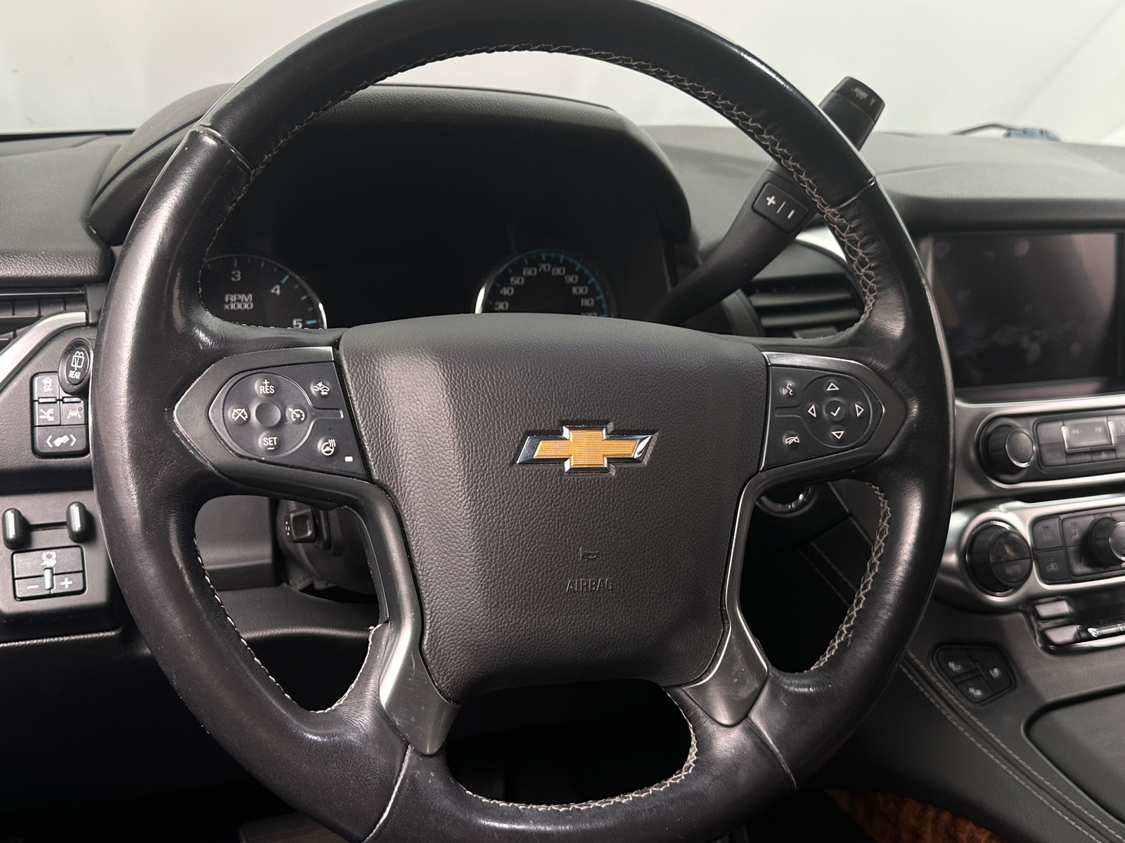 Thumbnail: 2020 Chevrolet Suburban - 4