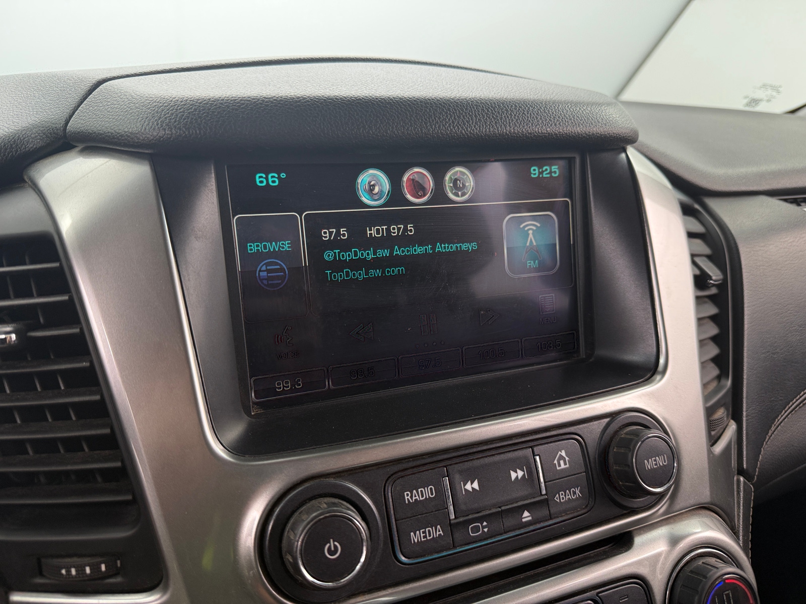 Thumbnail: 2015 Chevrolet Tahoe - 3