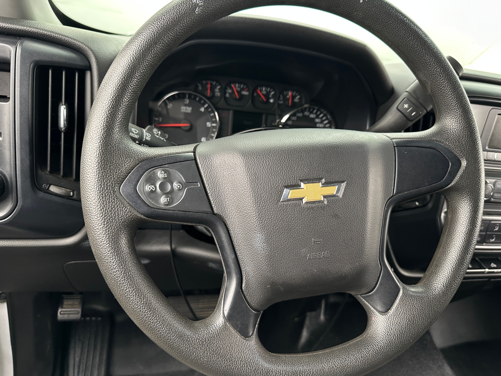 Thumbnail: 2016 Chevrolet Silverado 1500 - 5