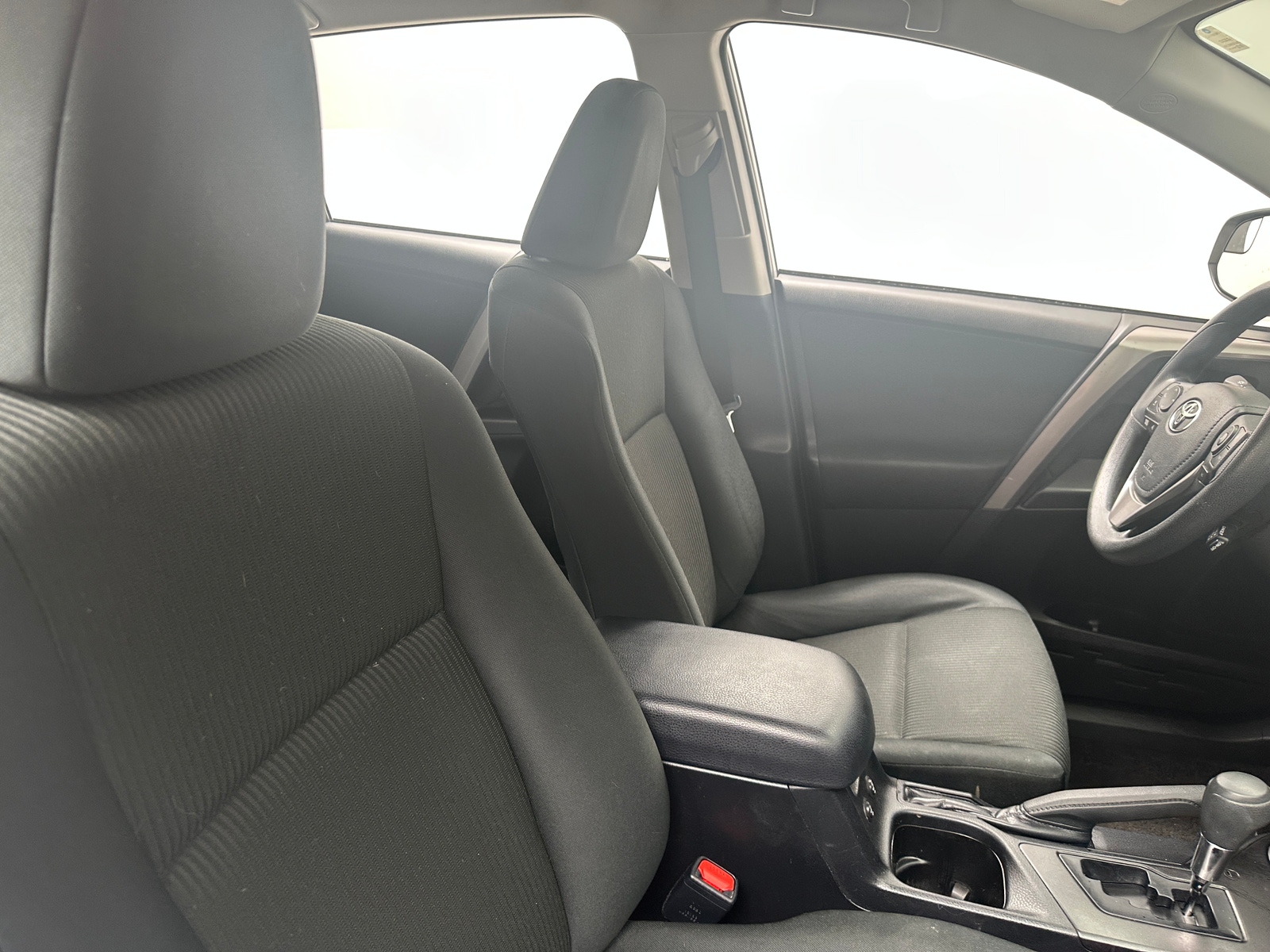 Thumbnail: 2018 Toyota RAV4 - 2