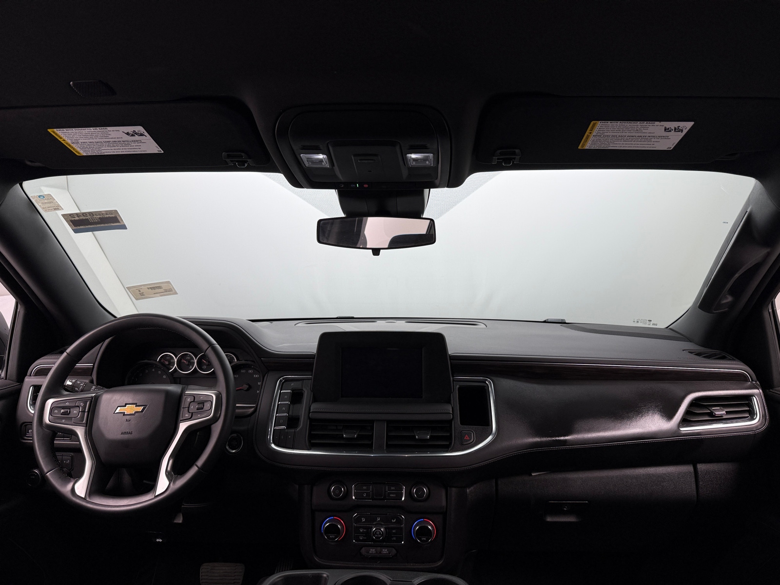 Thumbnail: 2024 Chevrolet Suburban - 3