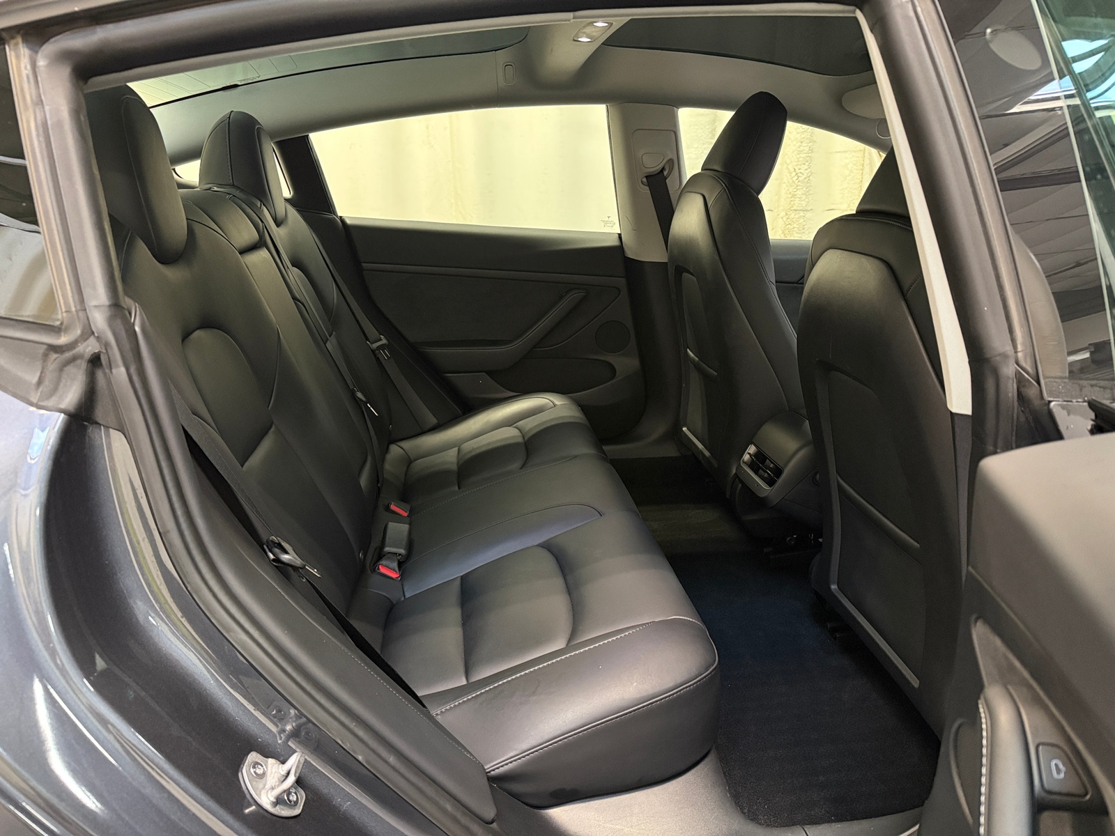 Thumbnail: 2023 Tesla Model 3 - 5