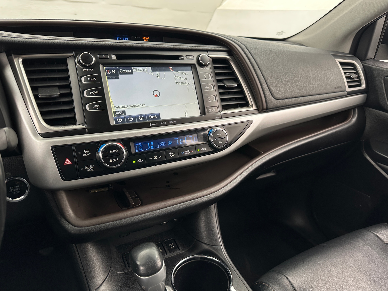 Thumbnail: 2017 Toyota Highlander - 3