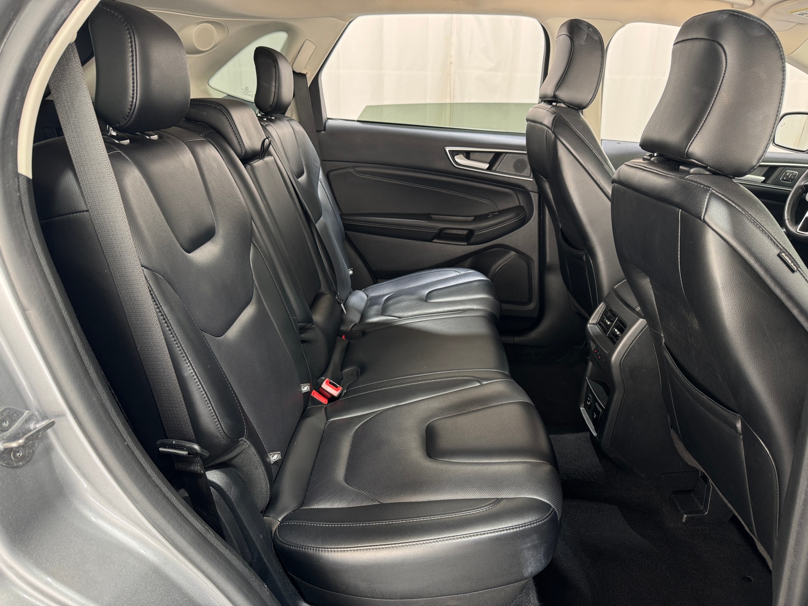 Thumbnail: 2022 Ford Edge - 5