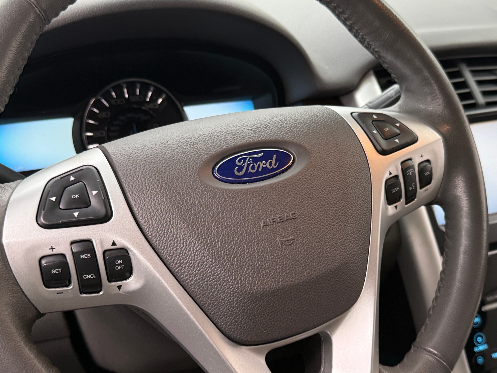 Thumbnail: 2013 Ford Edge - 4