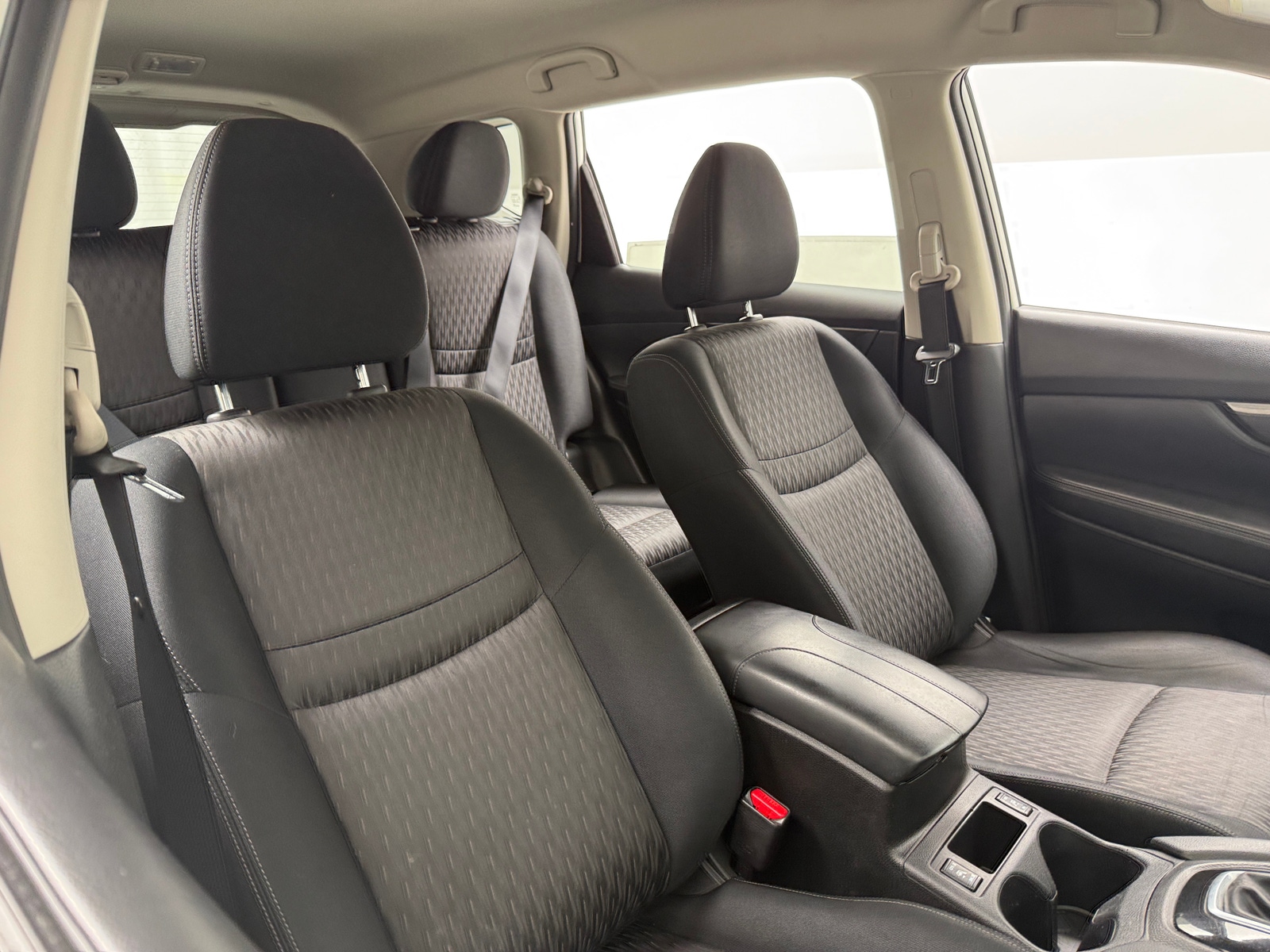 Thumbnail: 2017 Nissan Rogue - 2