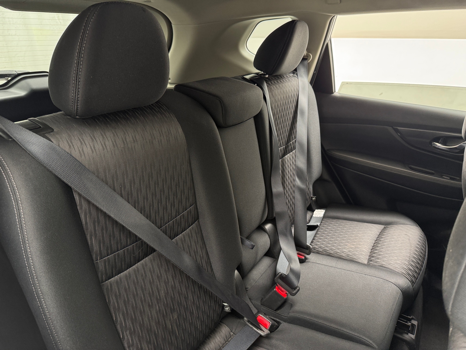 Thumbnail: 2017 Nissan Rogue - 6