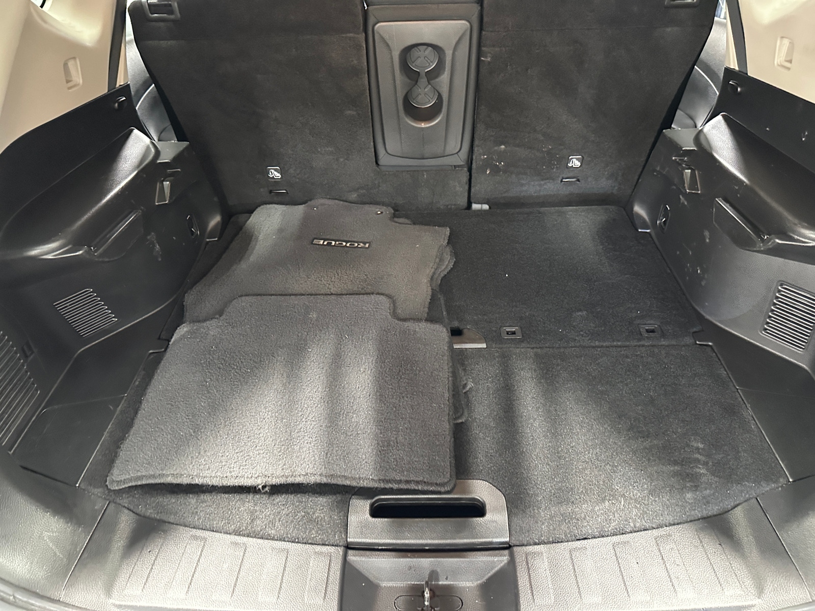 Thumbnail: 2017 Nissan Rogue - 7