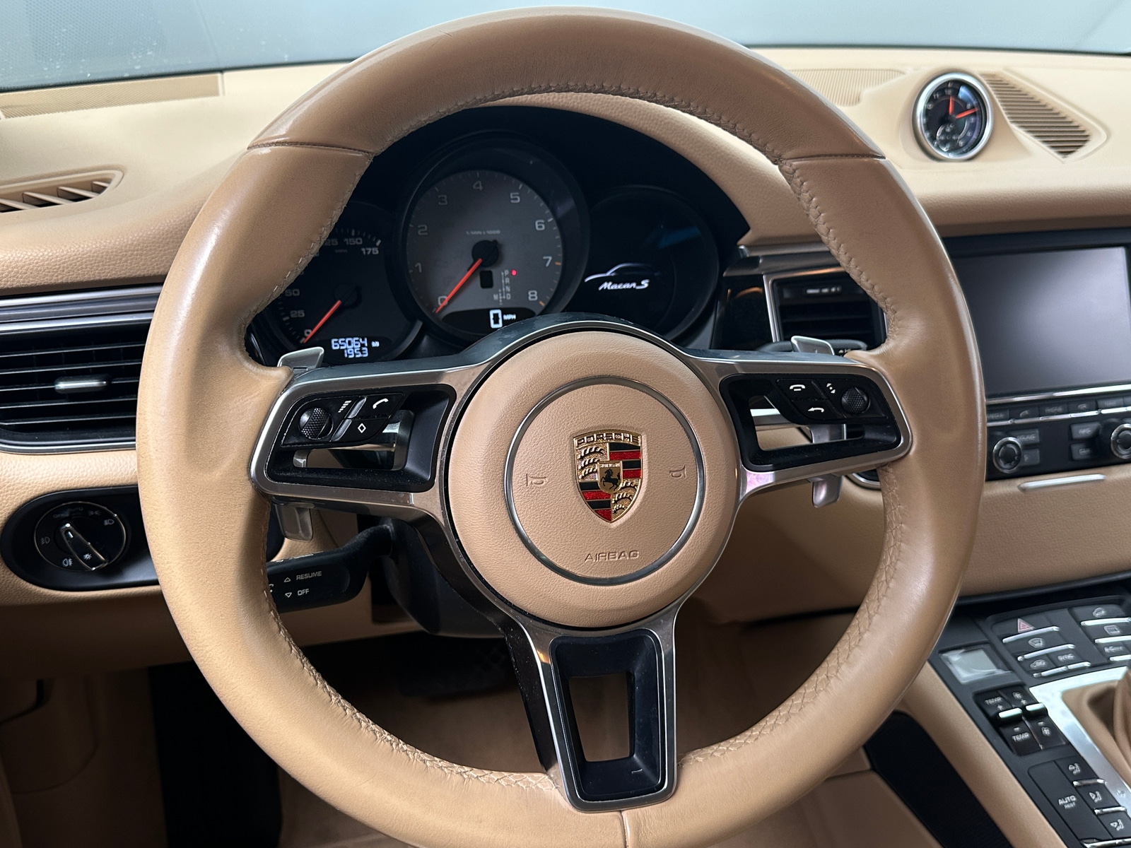 Thumbnail: 2015 Porsche Macan - 5