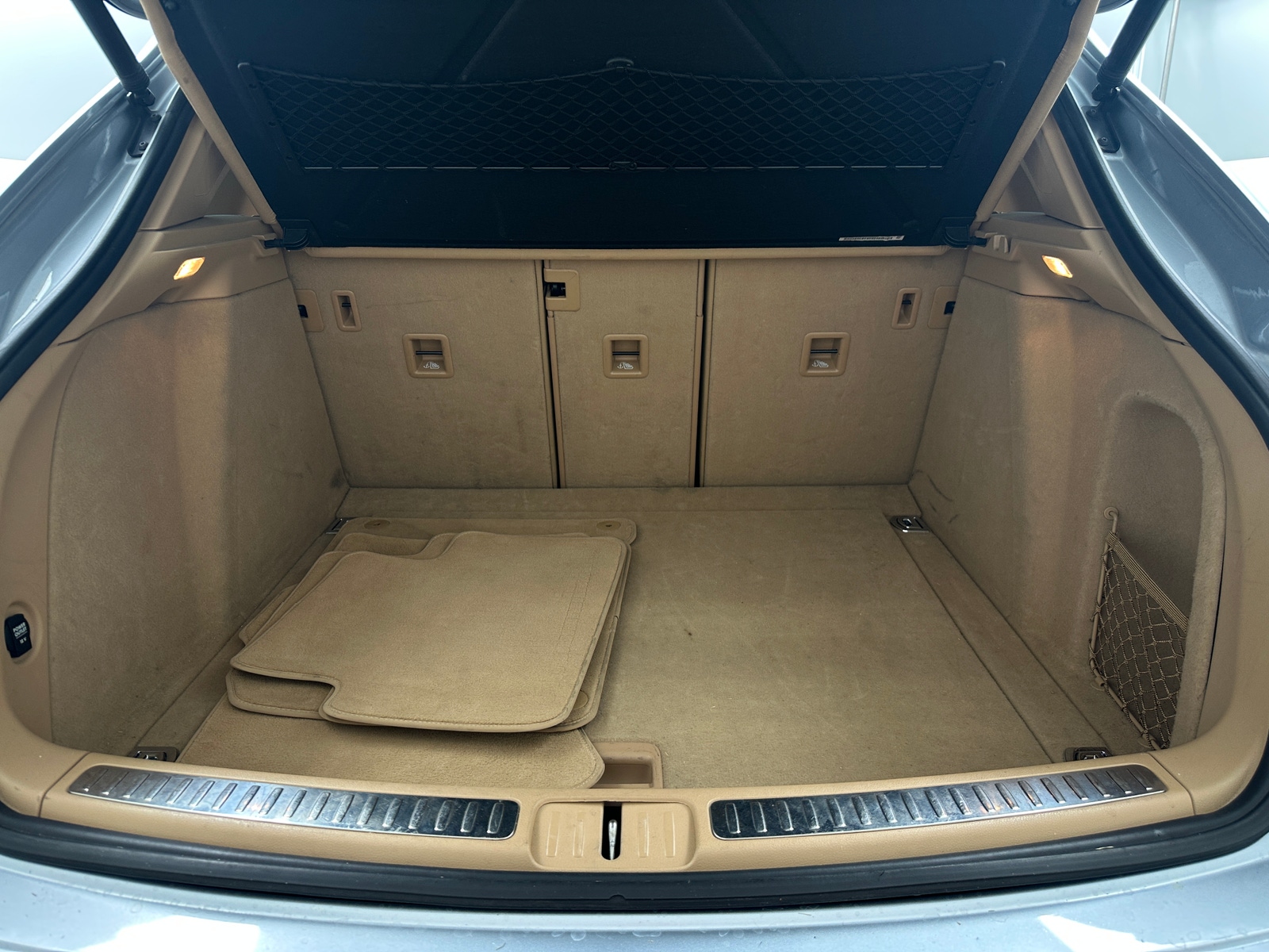 Thumbnail: 2015 Porsche Macan - 7