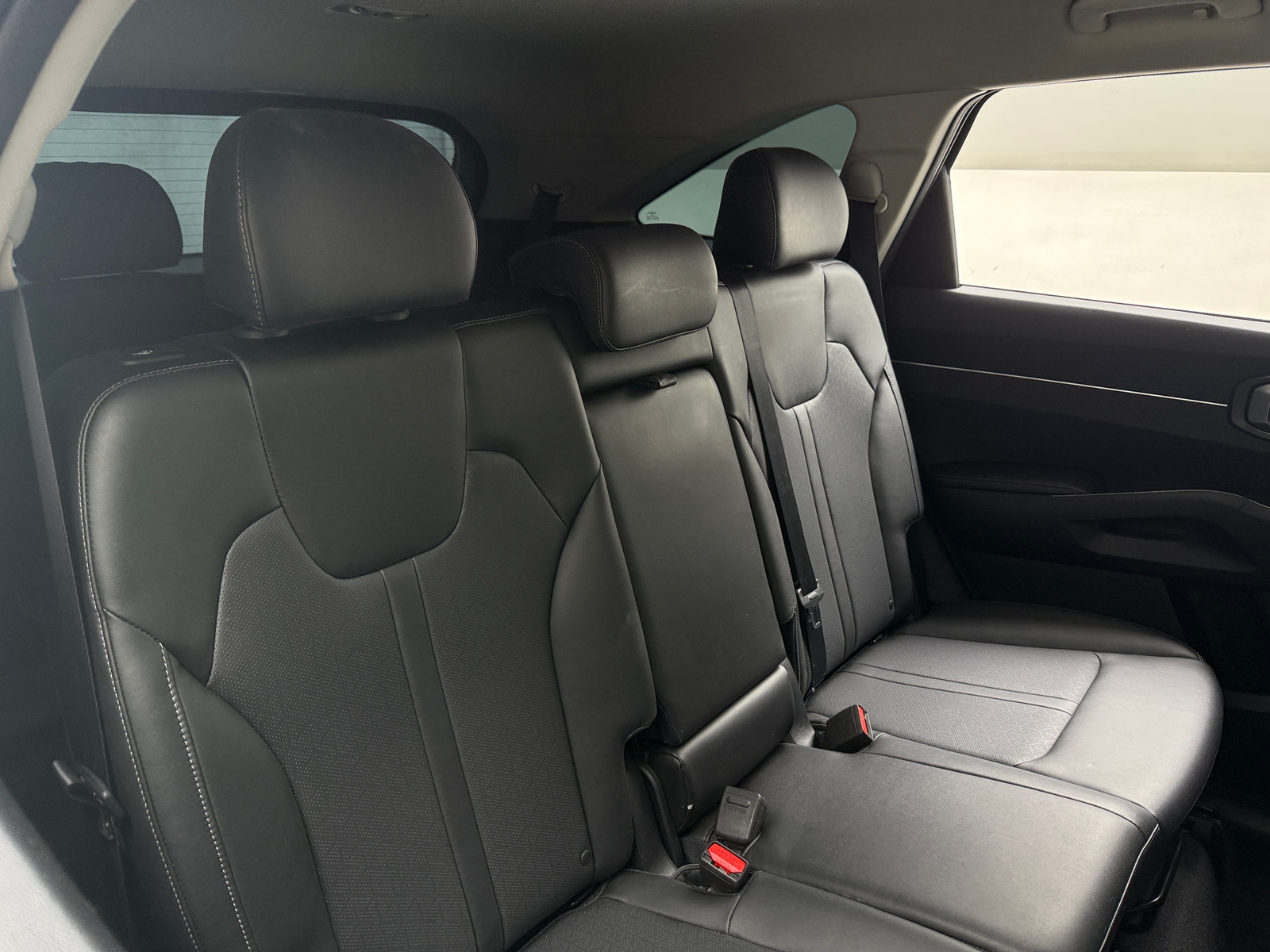 Thumbnail: 2022 Kia Sorento - 5