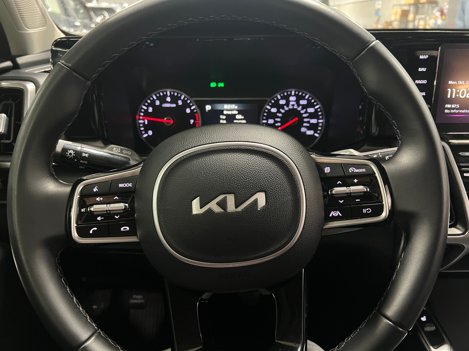 Thumbnail: 2022 Kia Sorento - 4